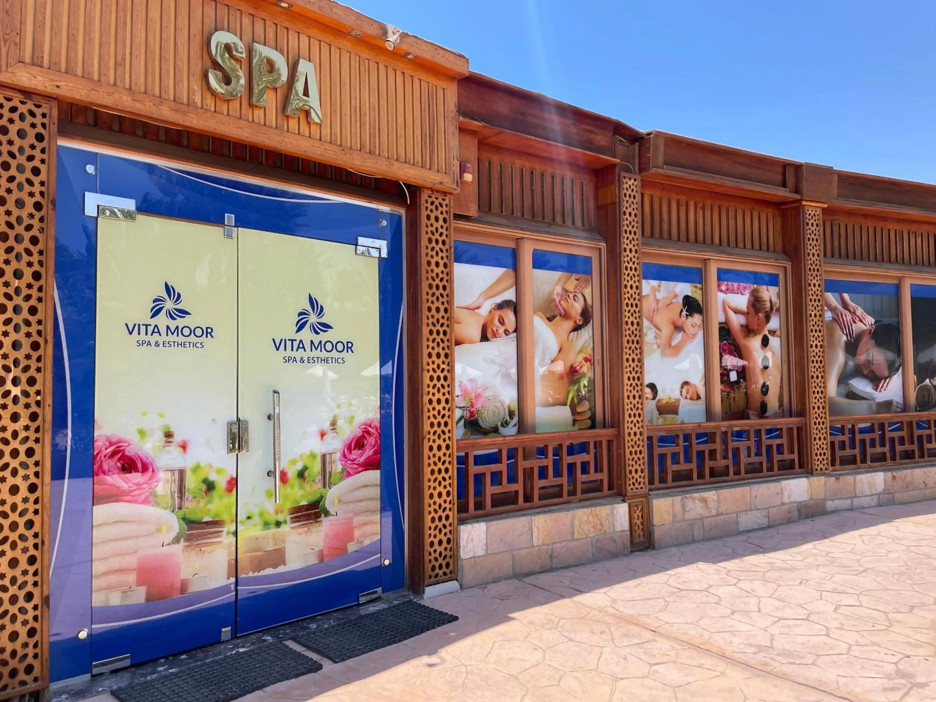 Facade/entrance in Dream Lagoon Resort & Aqua Park