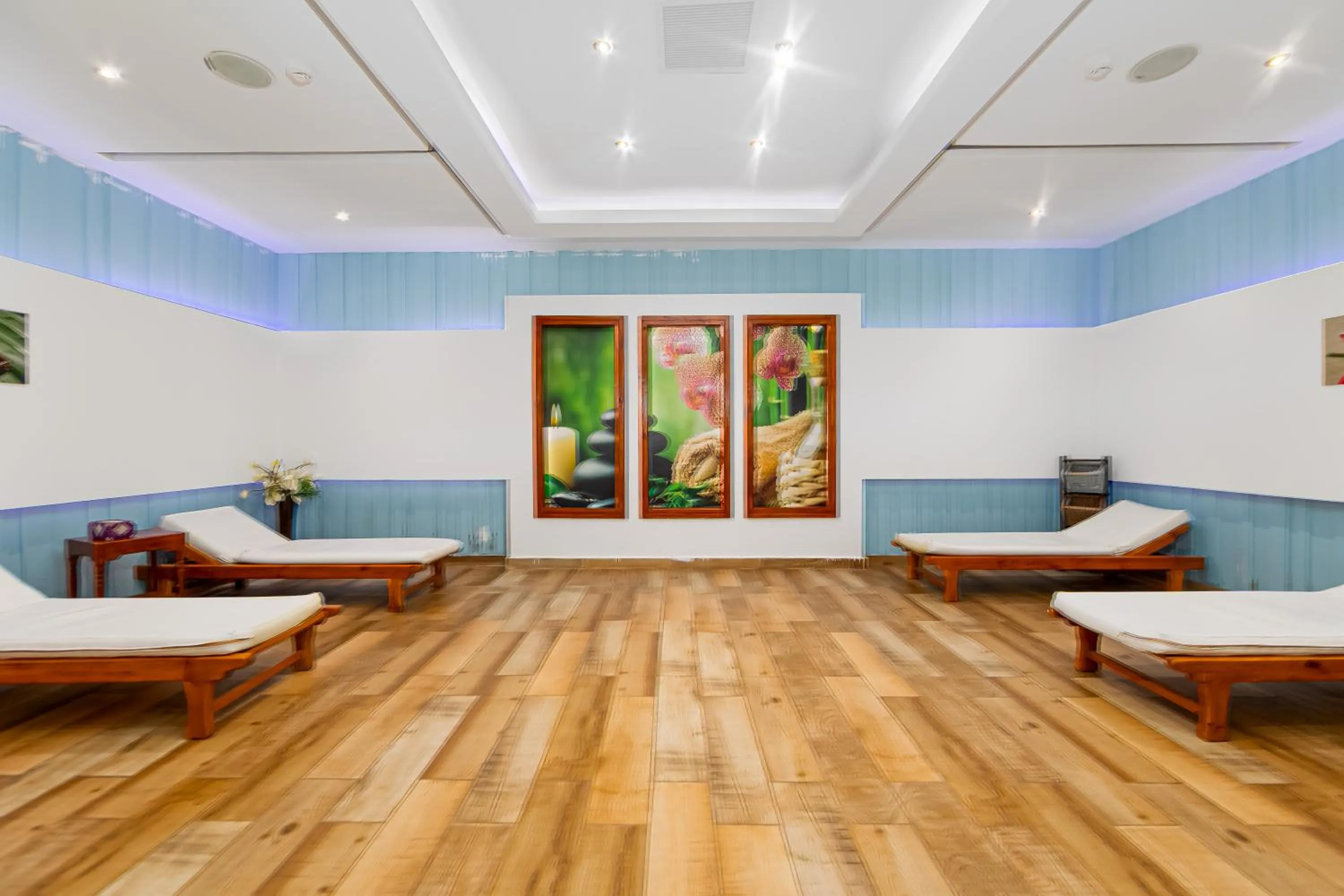 Dream Lagoon Resort & Aqua Park