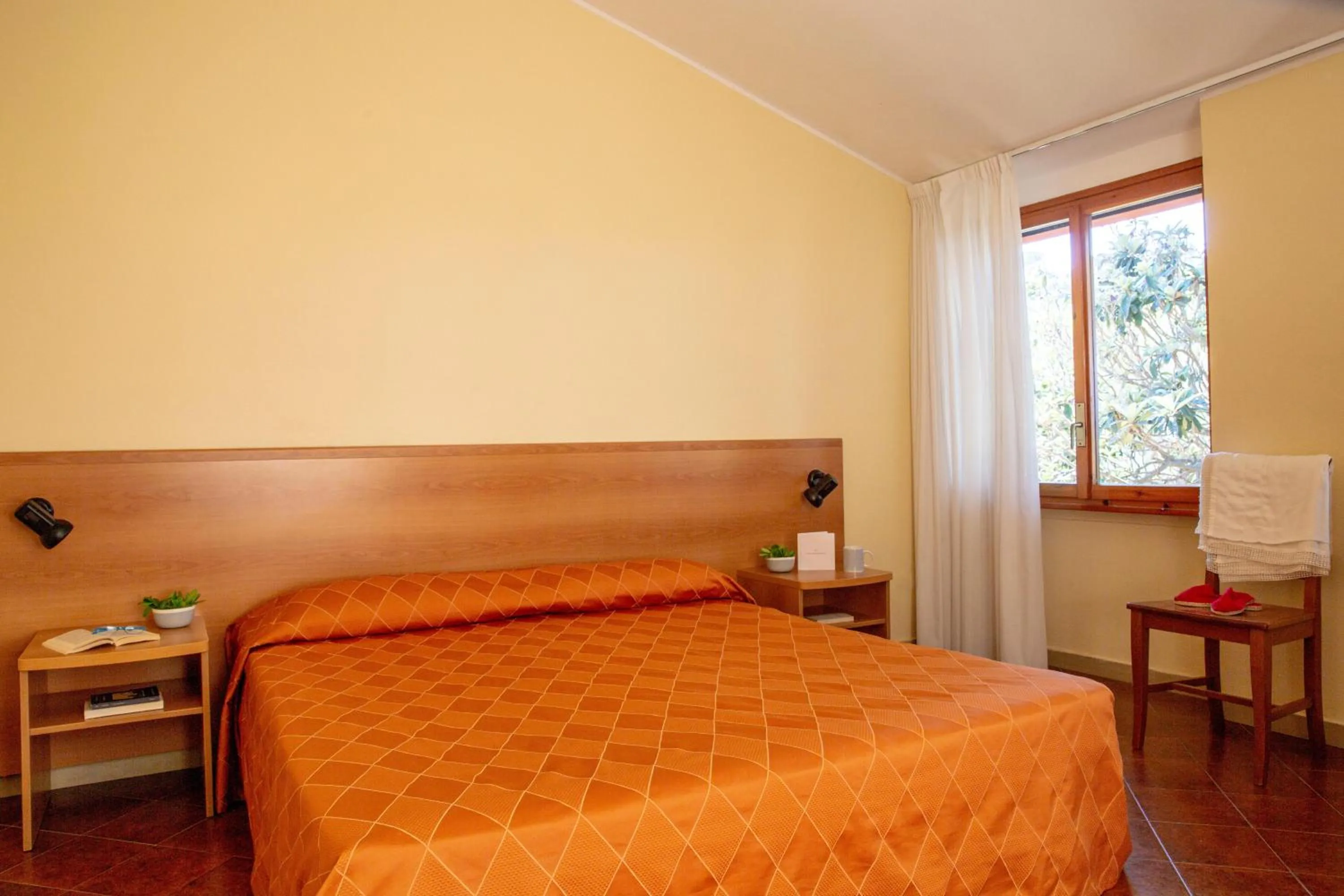 Photo of the whole room in Argentario Osa Resort