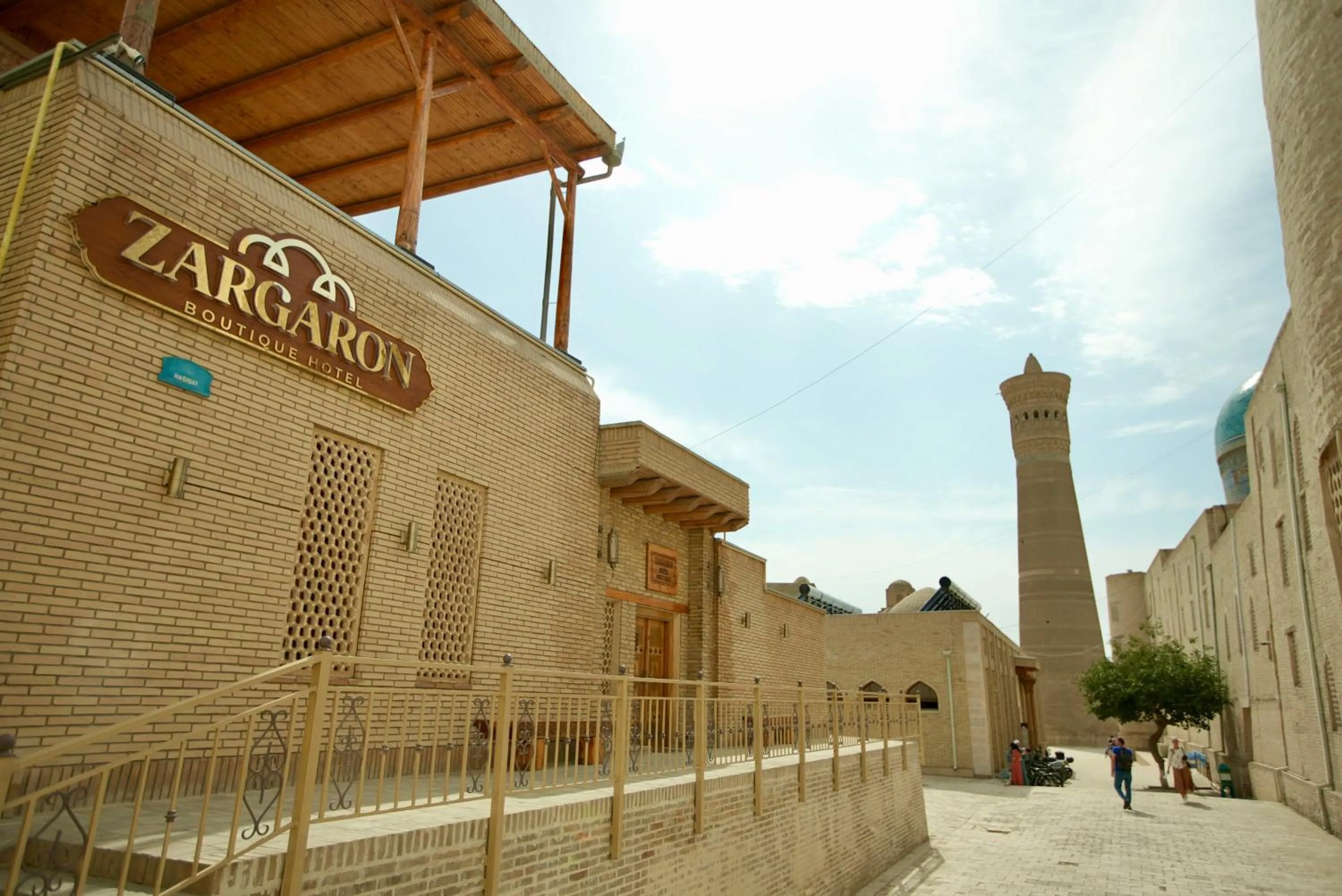 Property building in Zargaron Boutique