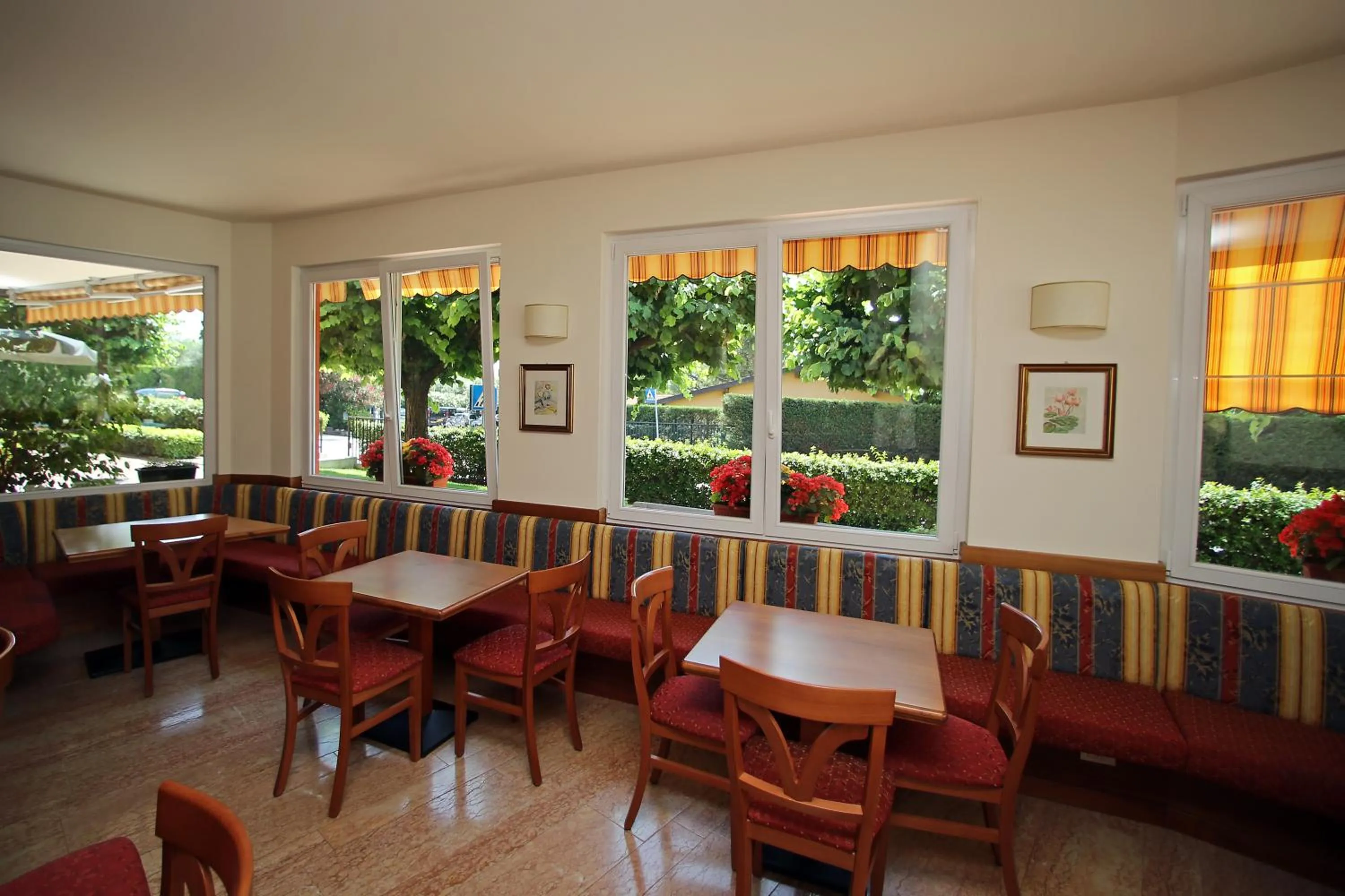 Restaurant/places to eat in Hotel San Vito