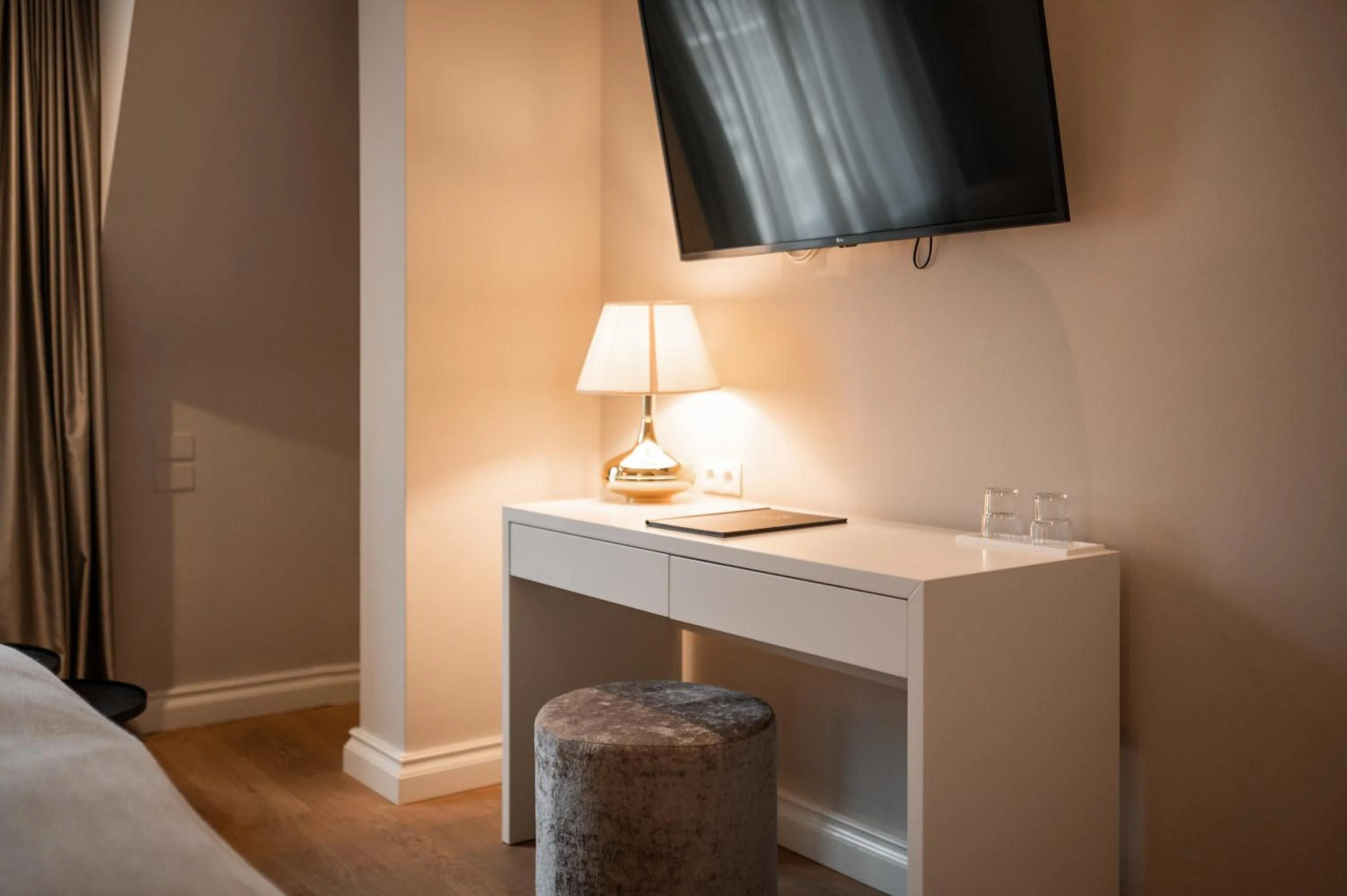 hair dresser, Bed in Hotel Europa Splendid