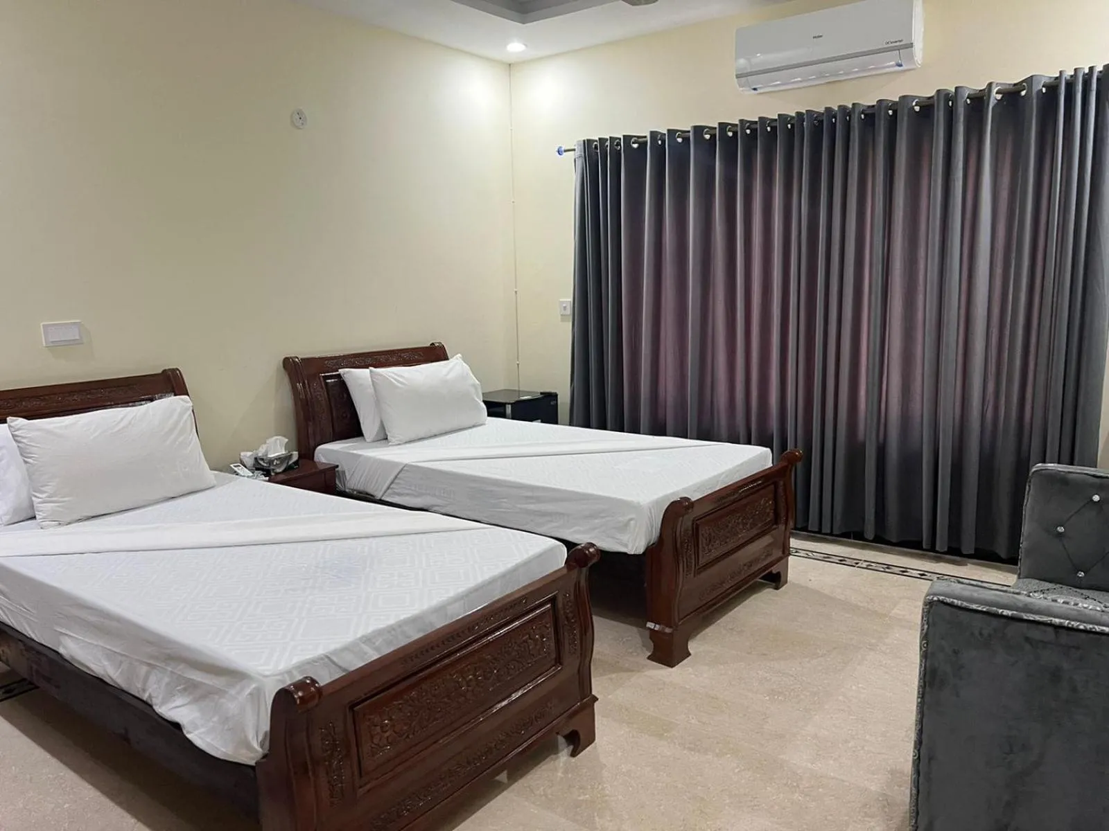 Royal Blue inn Hotel