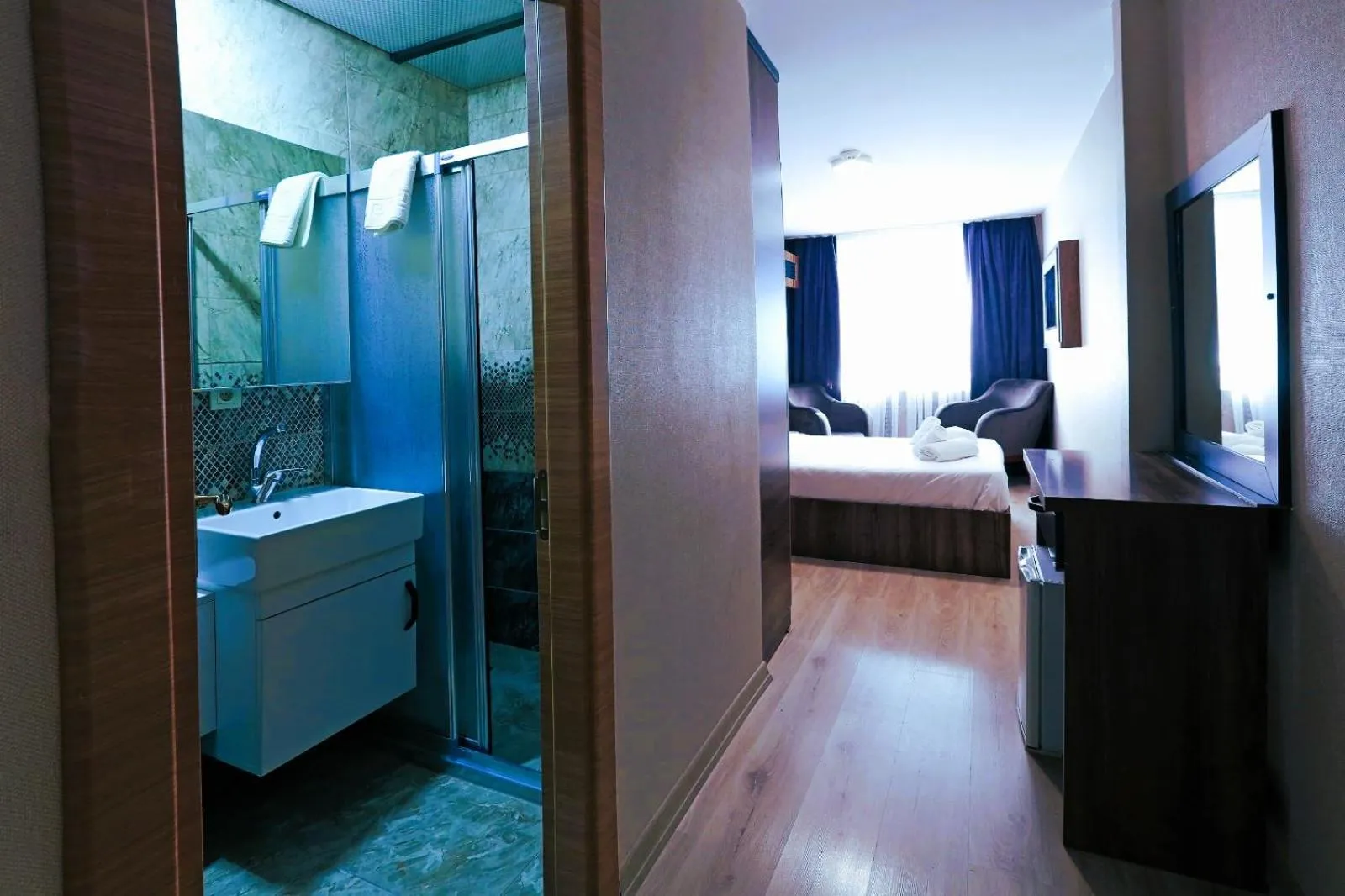 Photo of the whole room, Bed in Nişantaşı Diamond Hotel