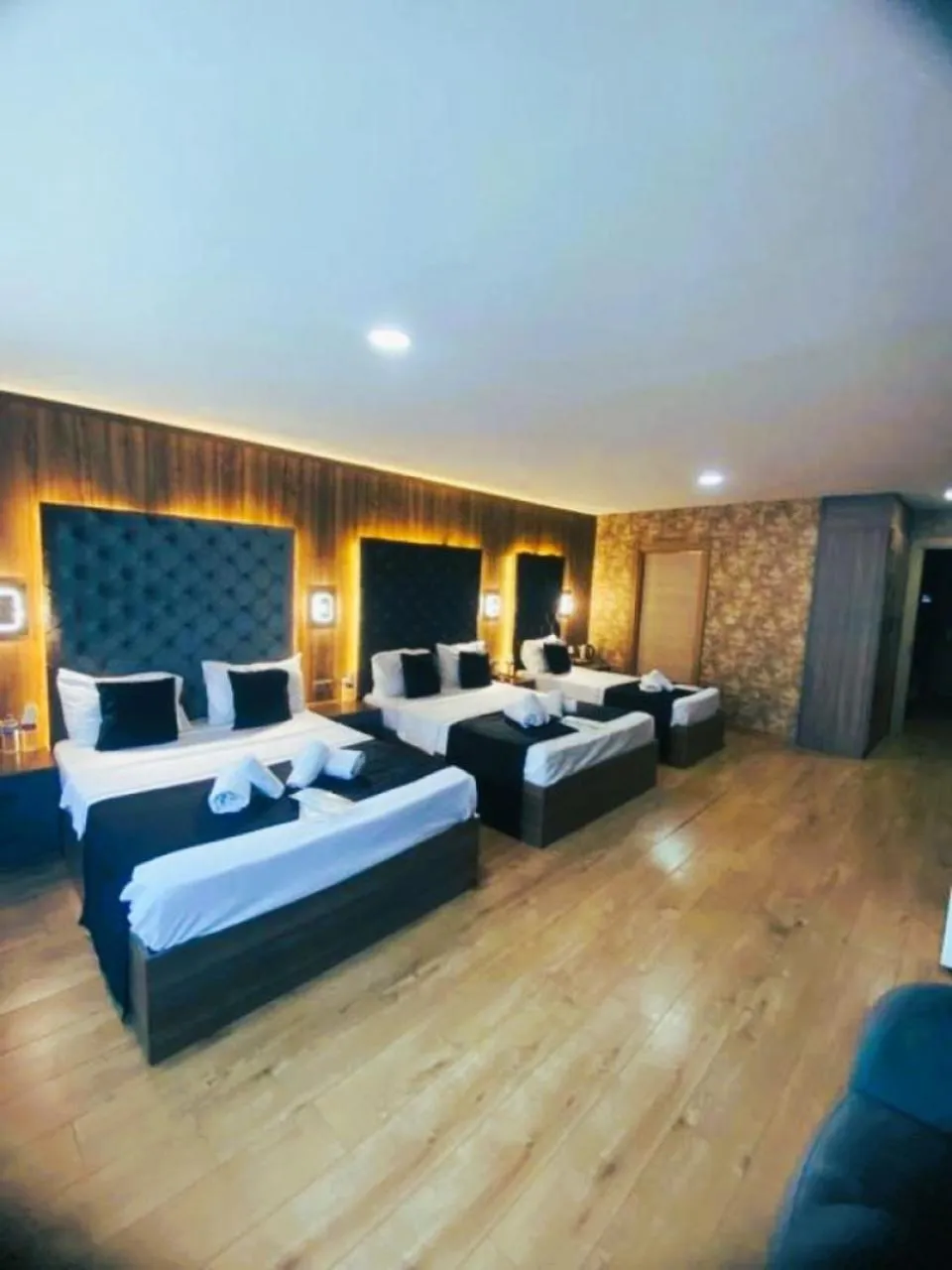 Photo of the whole room, Bed in Nişantaşı Diamond Hotel