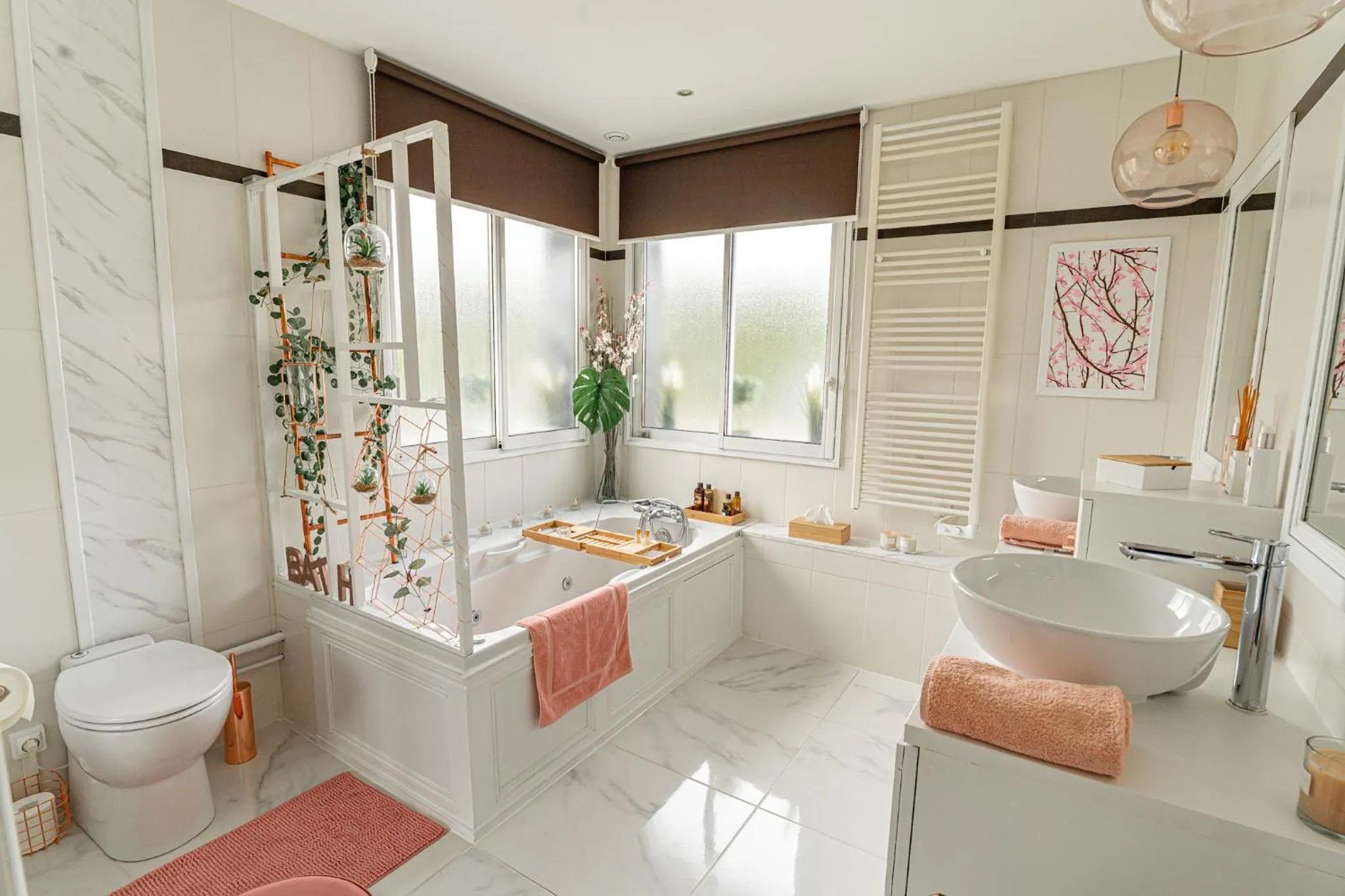 Bathroom in La Parenthèse du Las, Maison d'hôtes avec Piscine et Spa