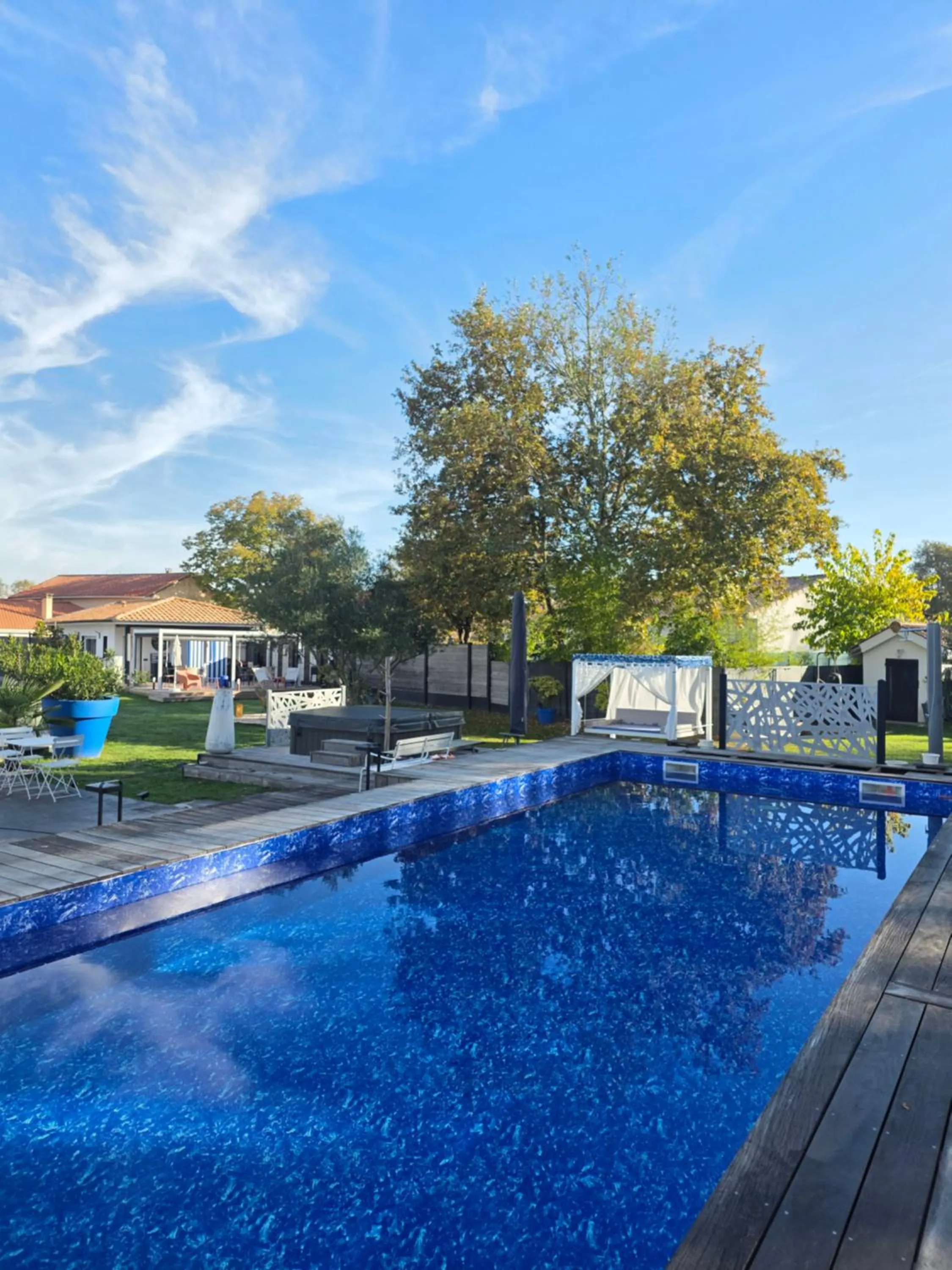 Garden in La Parenthèse du Las, Maison d'hôtes, Piscine et Spa, entre Bordeaux et Cap Ferret