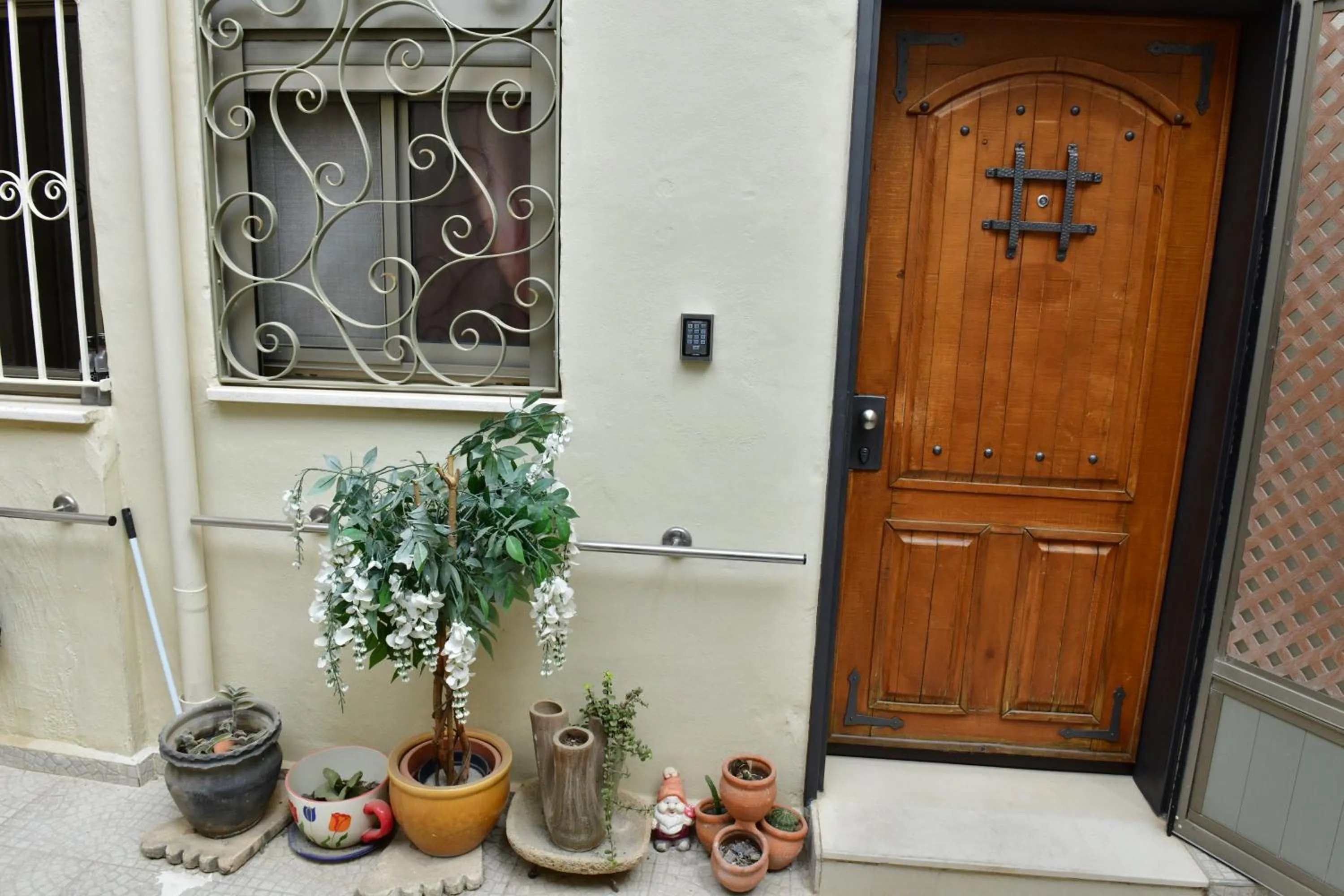 Facade/entrance in The German House