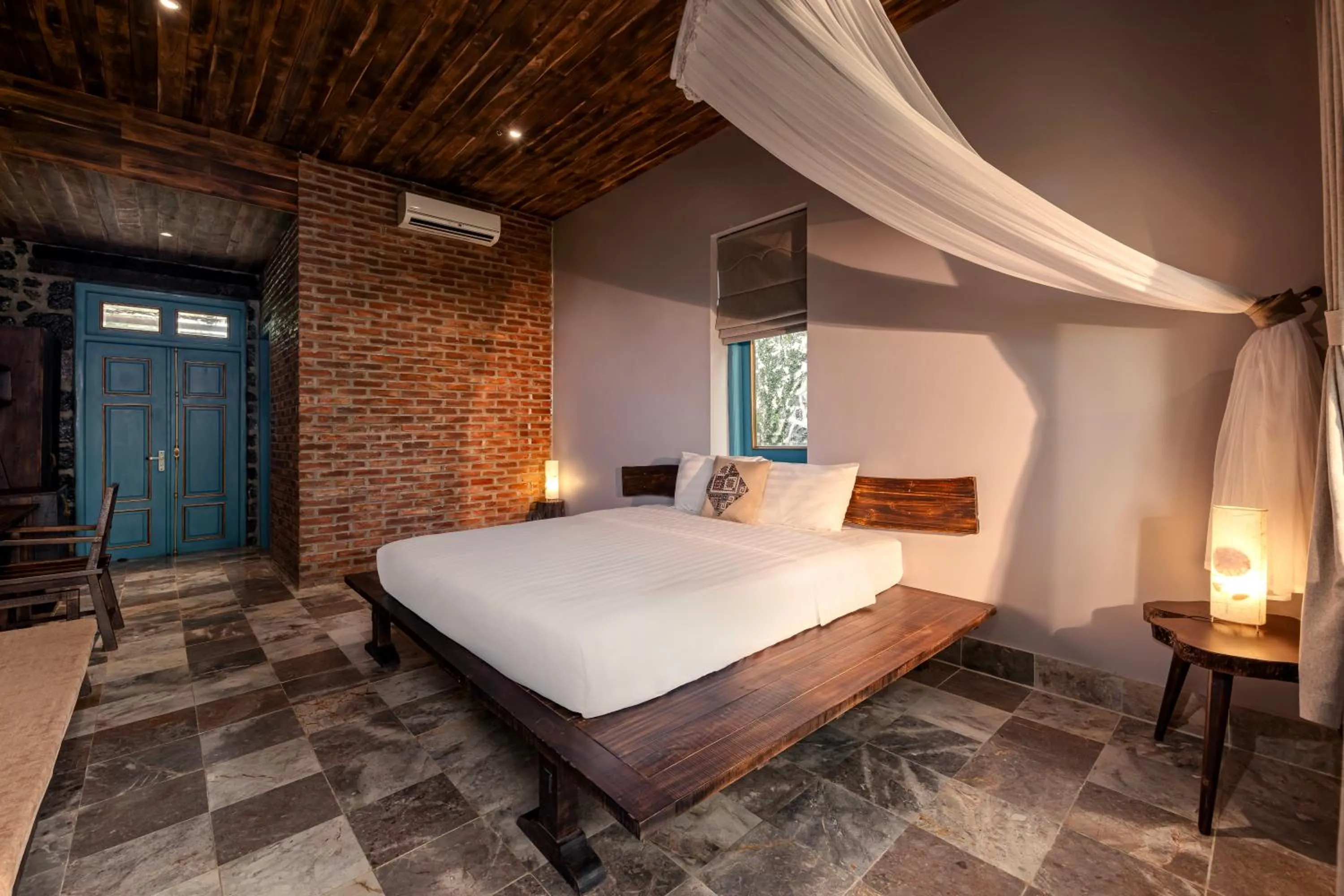 Bed in ChezCao Rice Field Ecolodge Ninh Binh