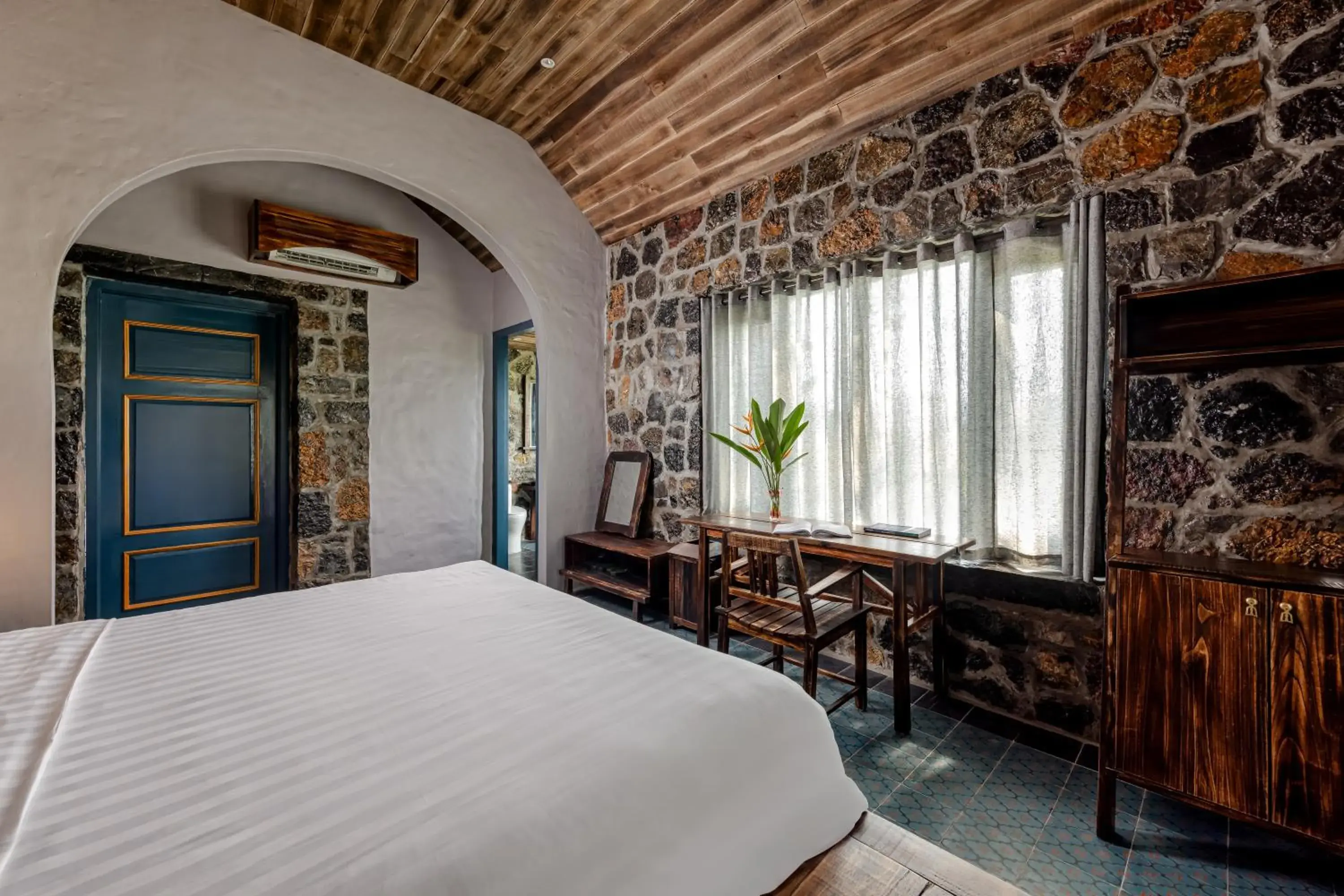 King Room with Balcony - single occupancy in ChezCao Rice Field Ecolodge Ninh Binh King Room with Balcony - single occupancy in ChezCao Rice Field Ecolodge Ninh Binh
