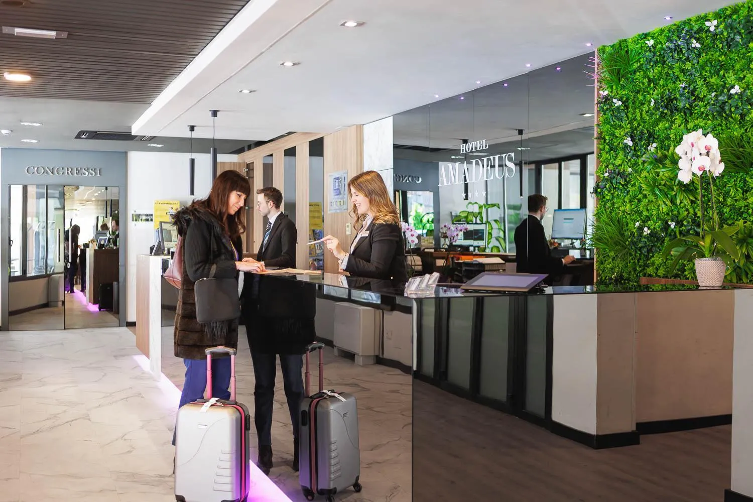 Lobby or reception in JR Hotels Bologna Amadeus