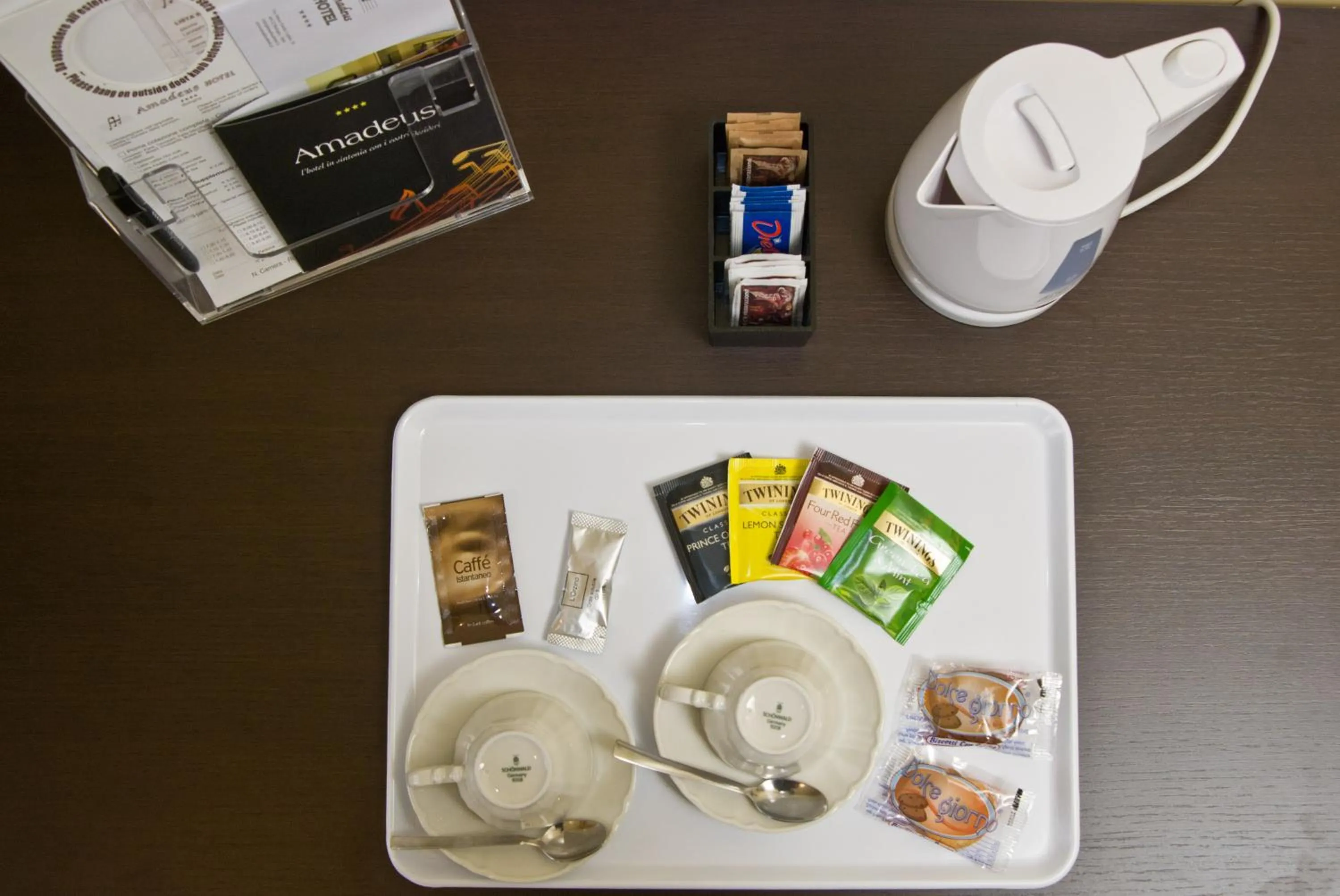 Coffee/tea facilities in JR Hotels Bologna Amadeus