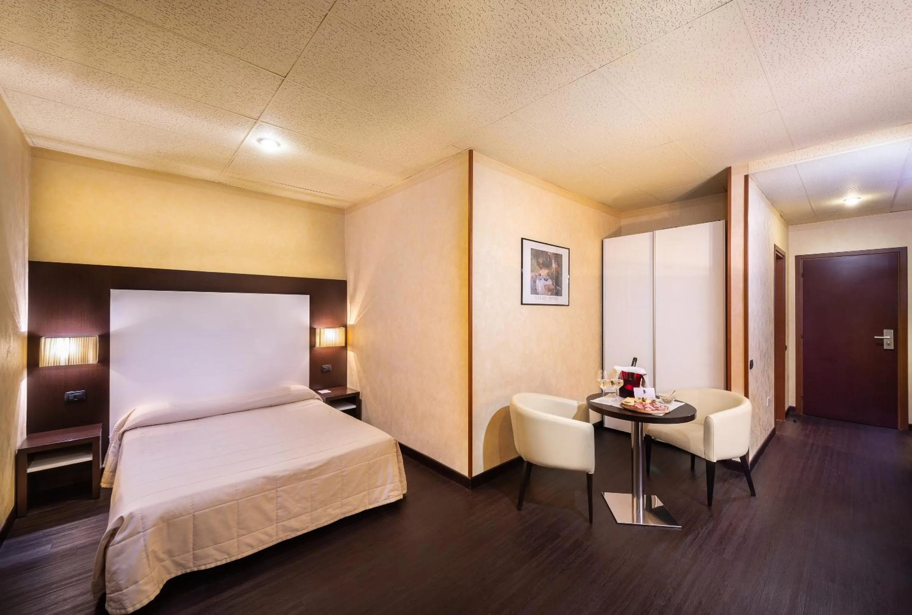 Photo of the whole room, Bed in JR Hotels Bologna Amadeus