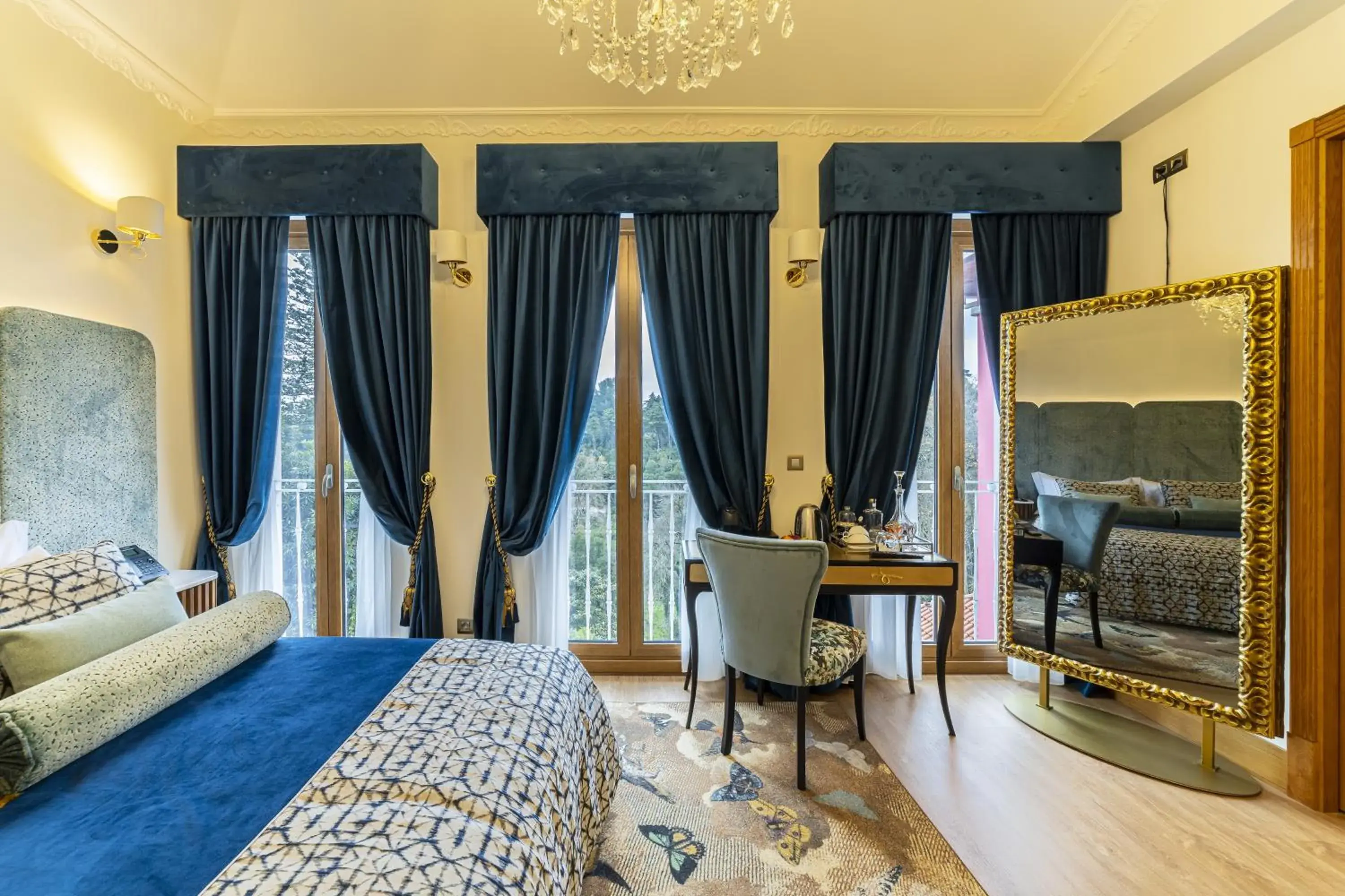 Bedroom, Bed in Sintra Marmòris Camélia Bedroom, Bed in Sintra Marmòris Camélia