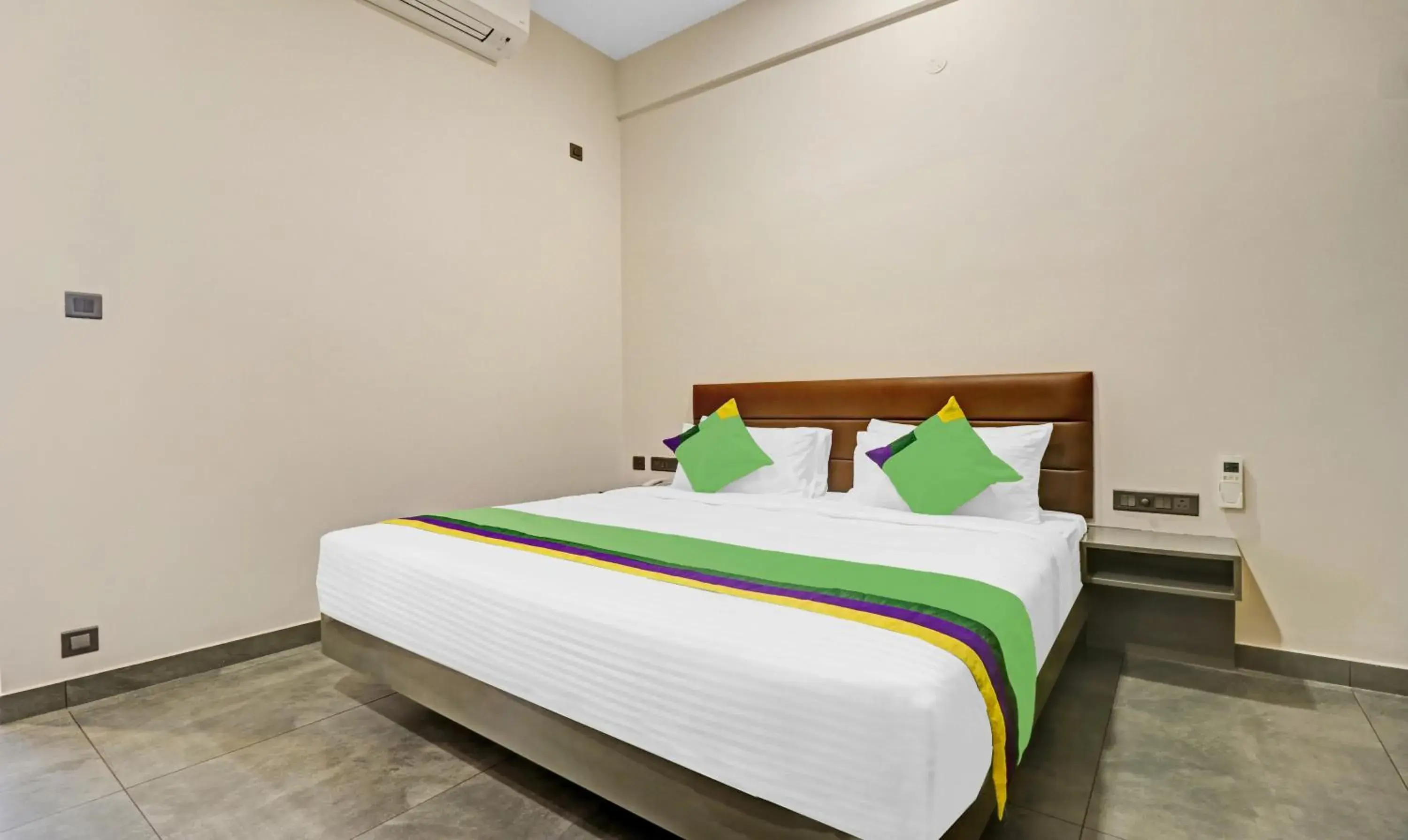 Bedroom, Bed in Treebo Grand Vistara Airport Suites Bedroom, Bed in Treebo Grand Vistara Airport Suites