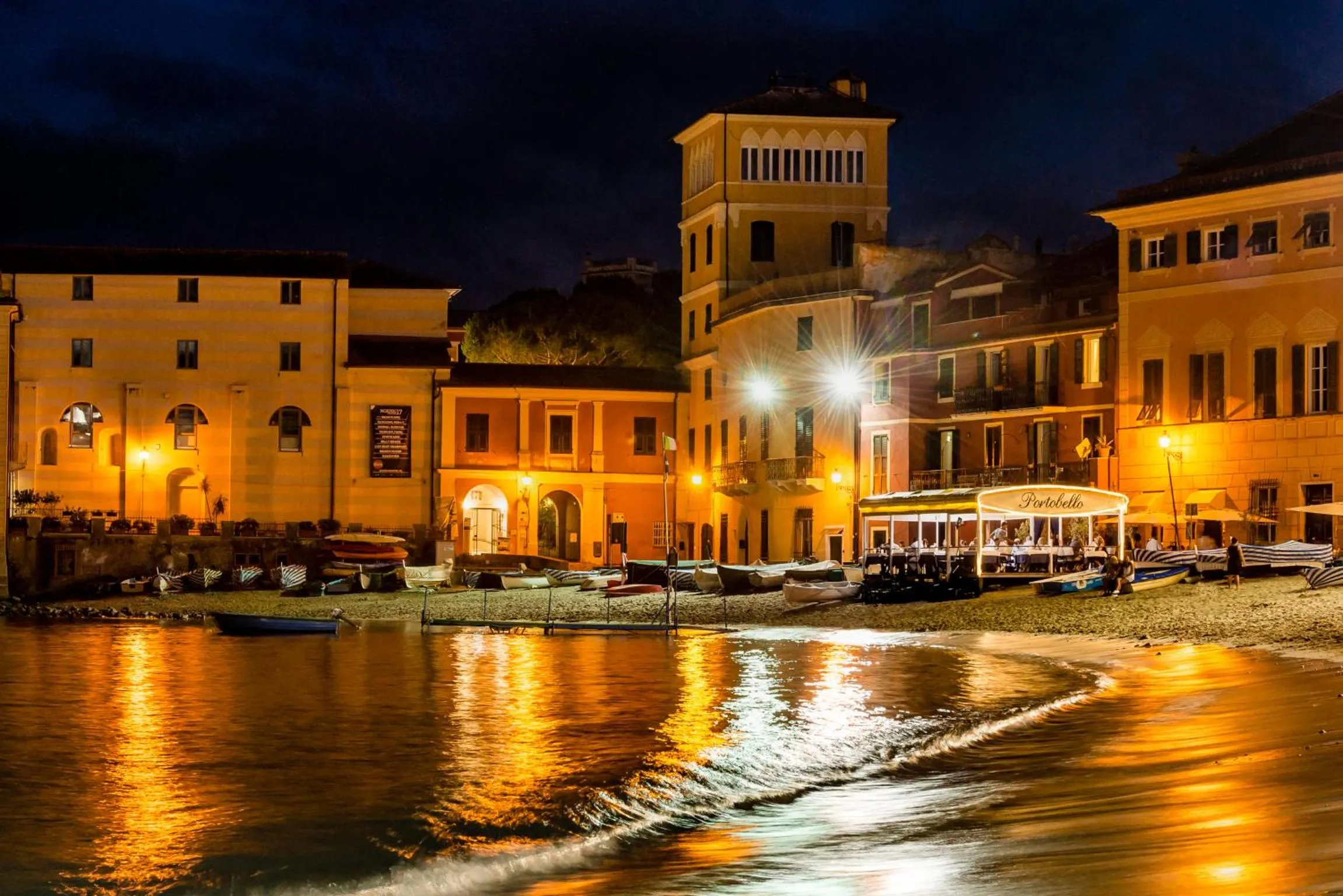 Restaurant/places to eat in Hotel Vis à Vis