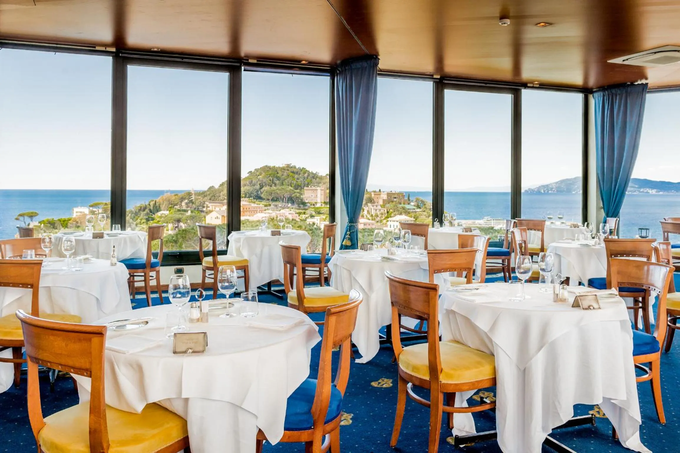 Restaurant/places to eat in Hotel Vis à Vis