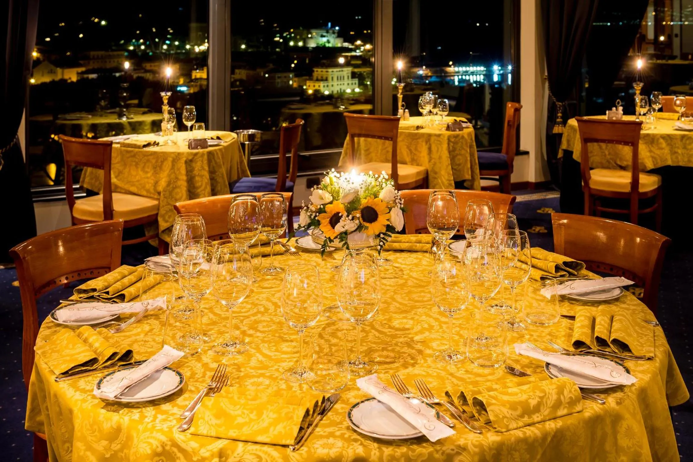 Restaurant/places to eat in Hotel Vis à Vis