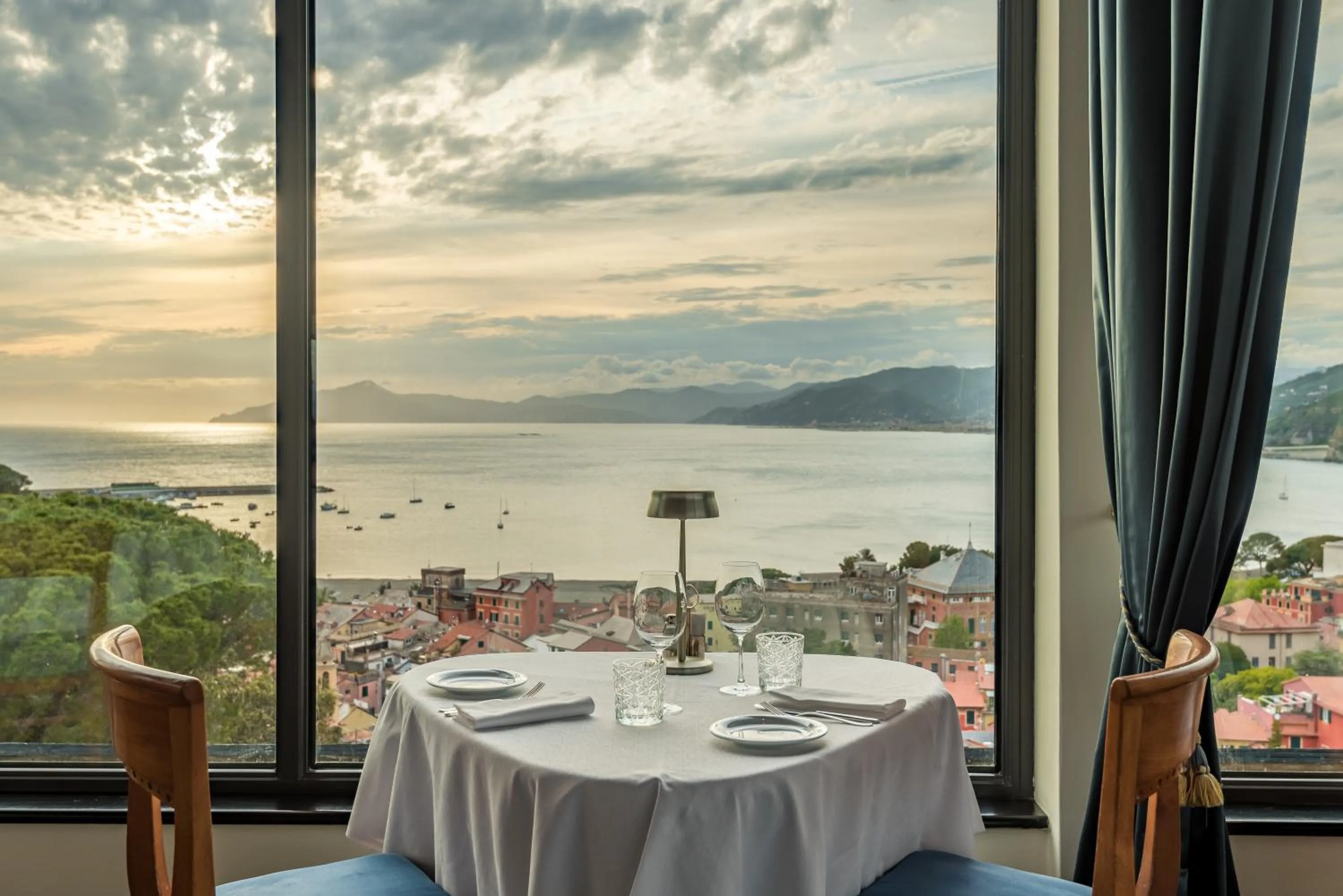 Restaurant/places to eat in Hotel Vis à Vis