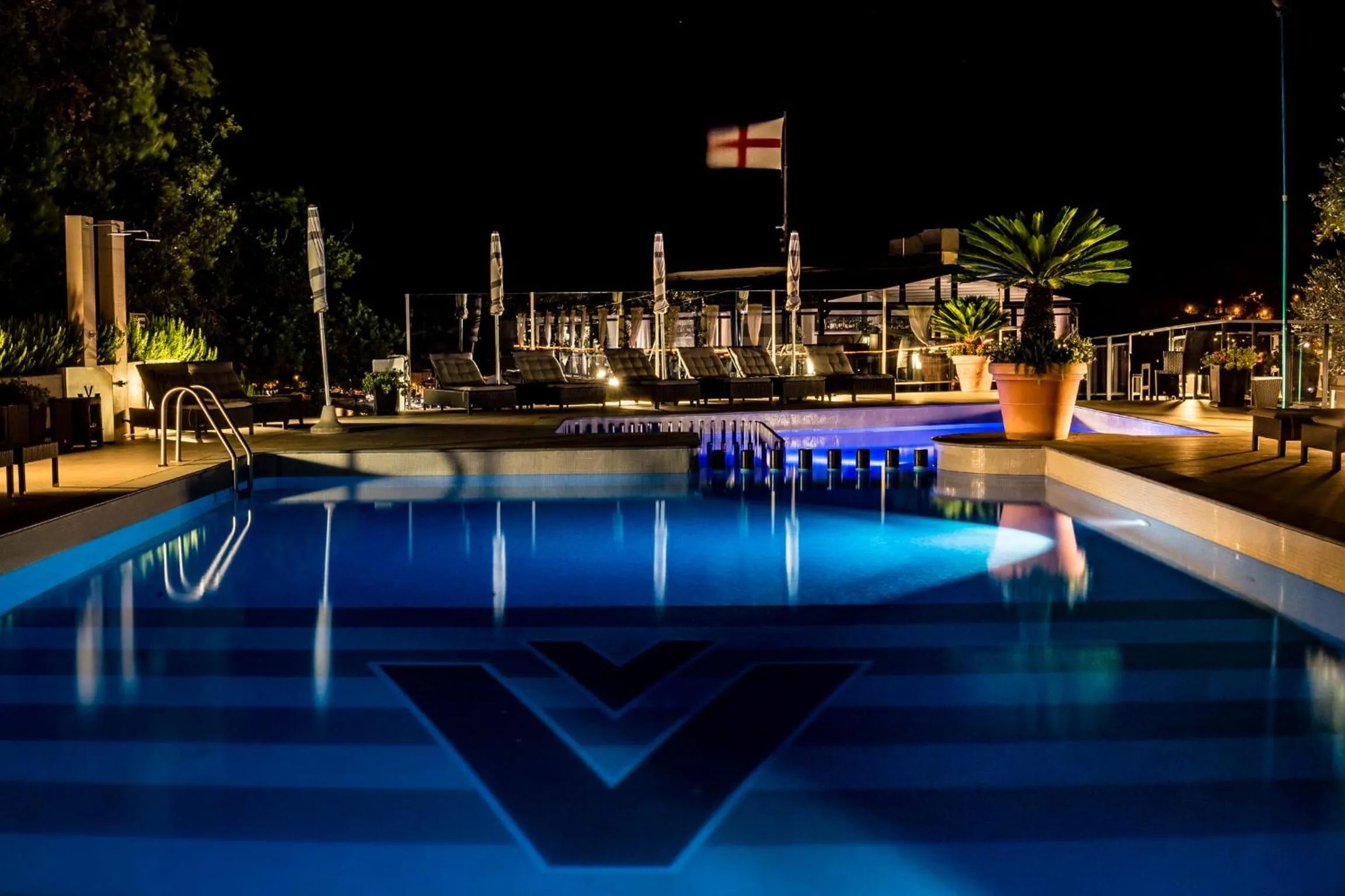 Swimming pool in Hotel Vis à Vis