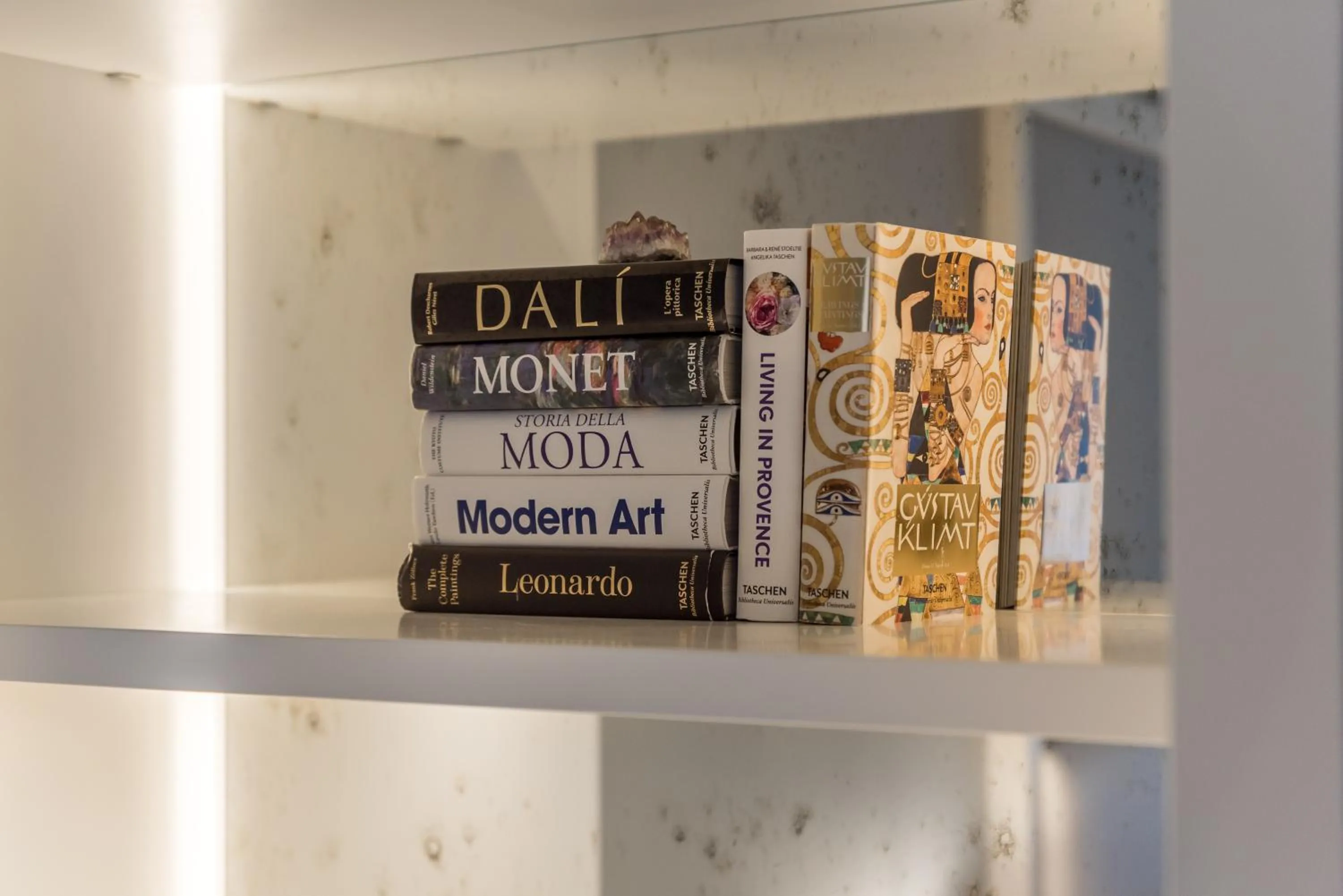 Decorative detail in Hotel Vis à Vis