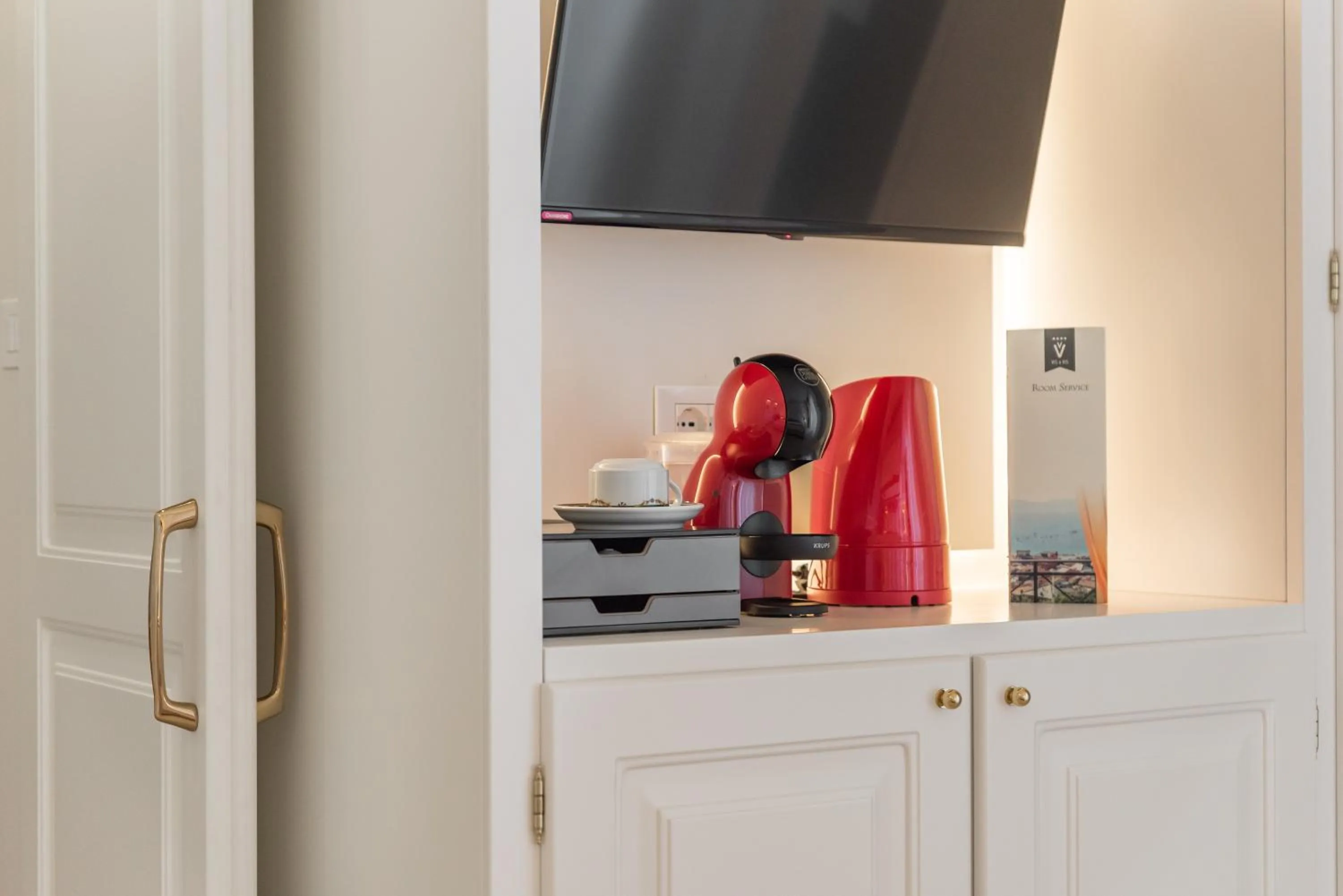 Coffee/tea facilities in Hotel Vis à Vis