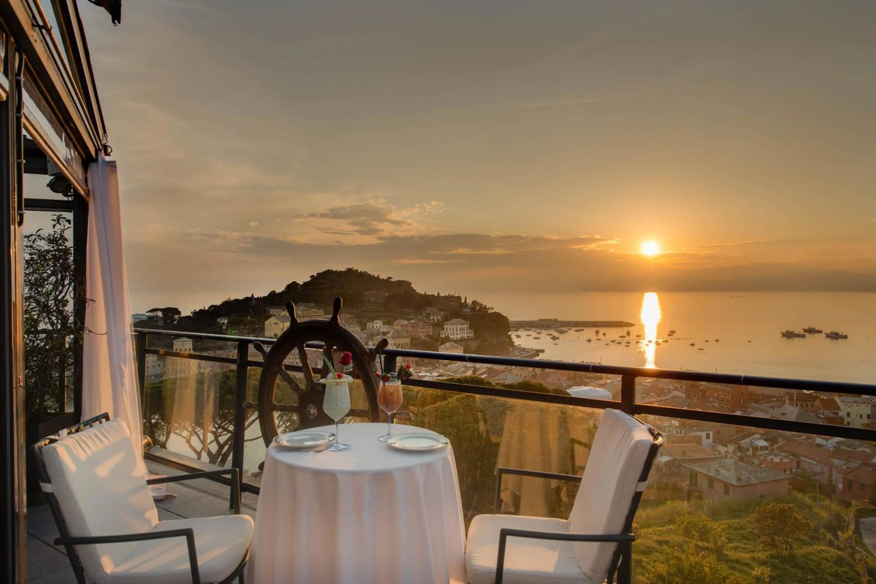 Restaurant/places to eat in Hotel Vis à Vis