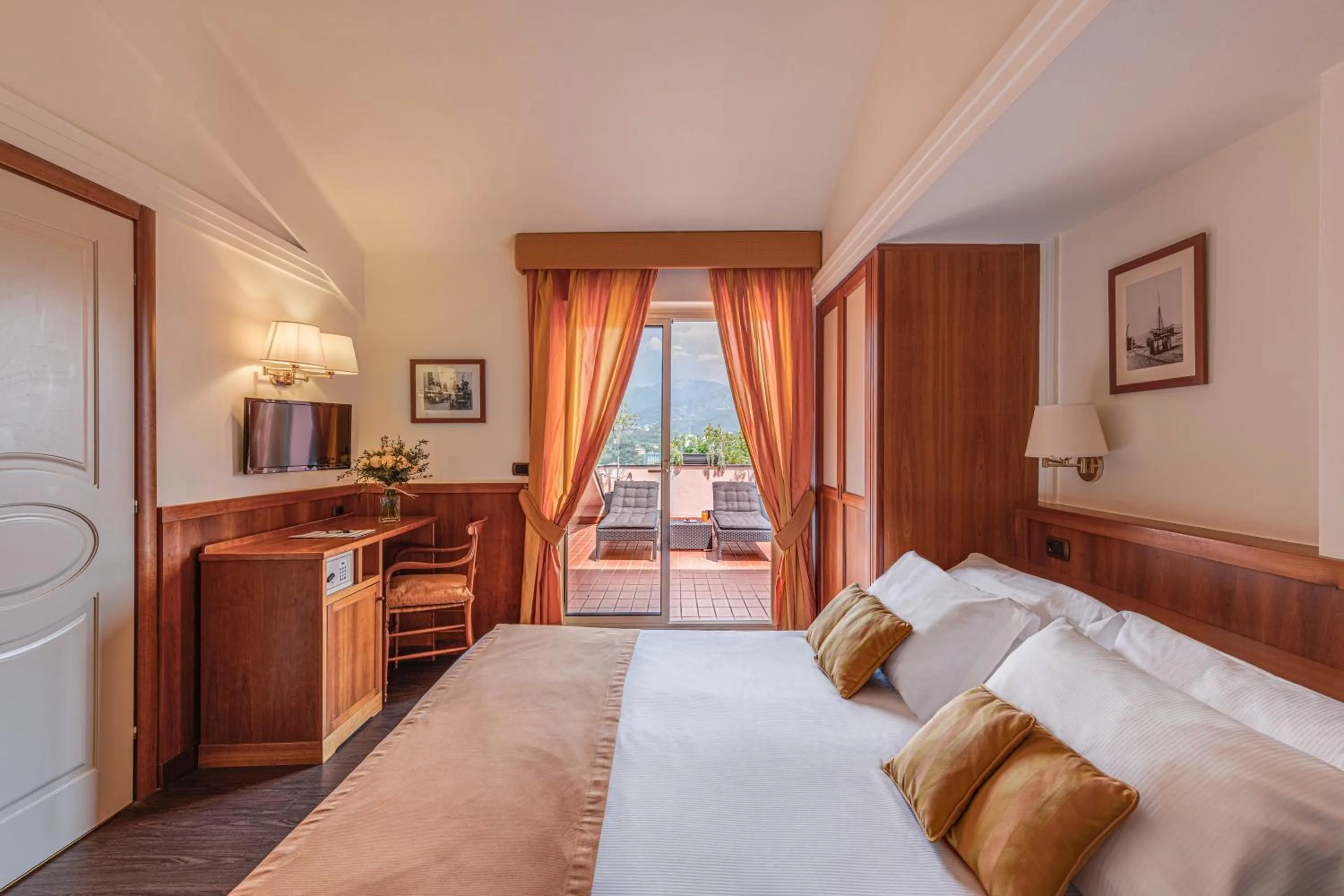 Bedroom, Bed in Hotel Vis à Vis