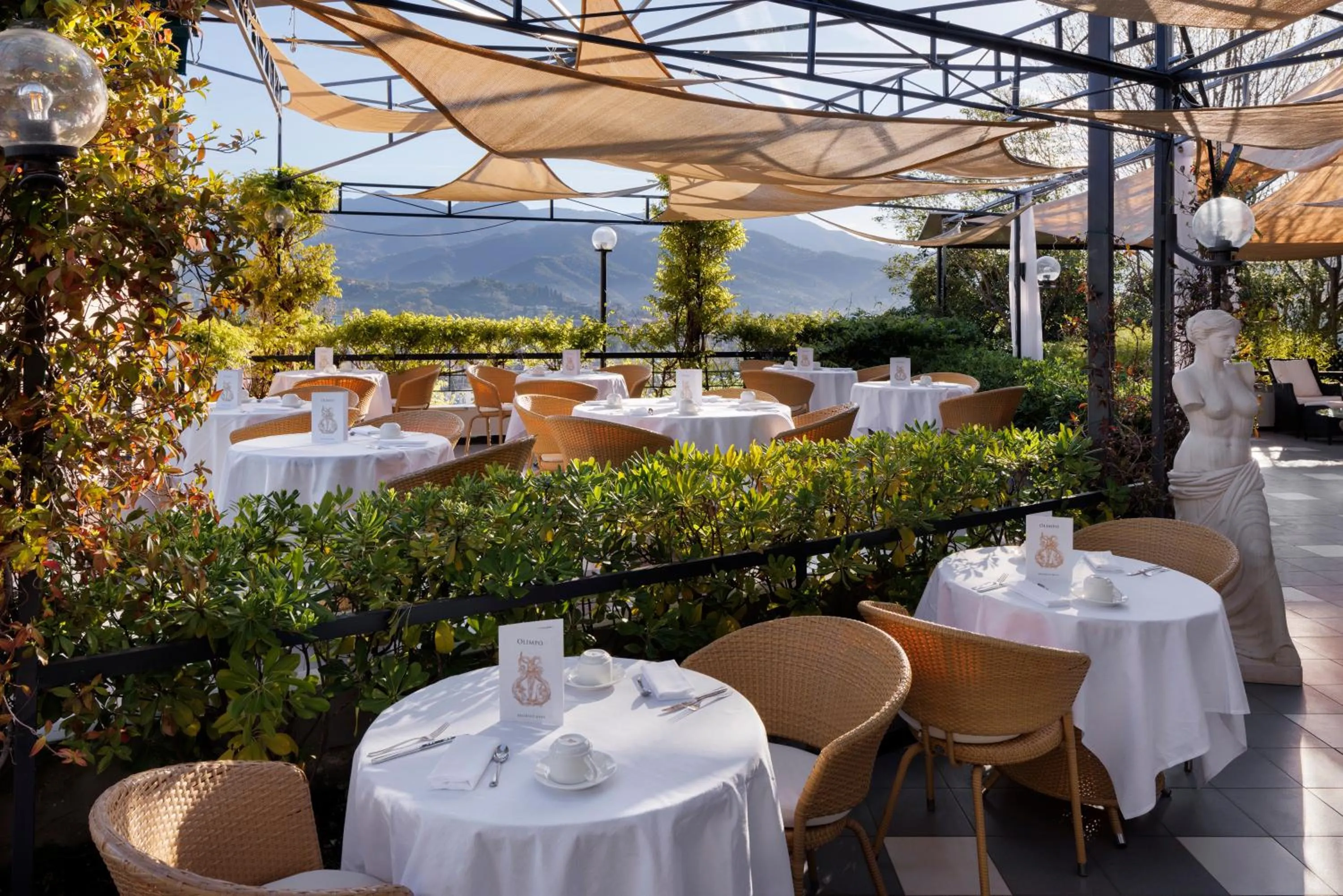 Restaurant/places to eat in Hotel Vis à Vis