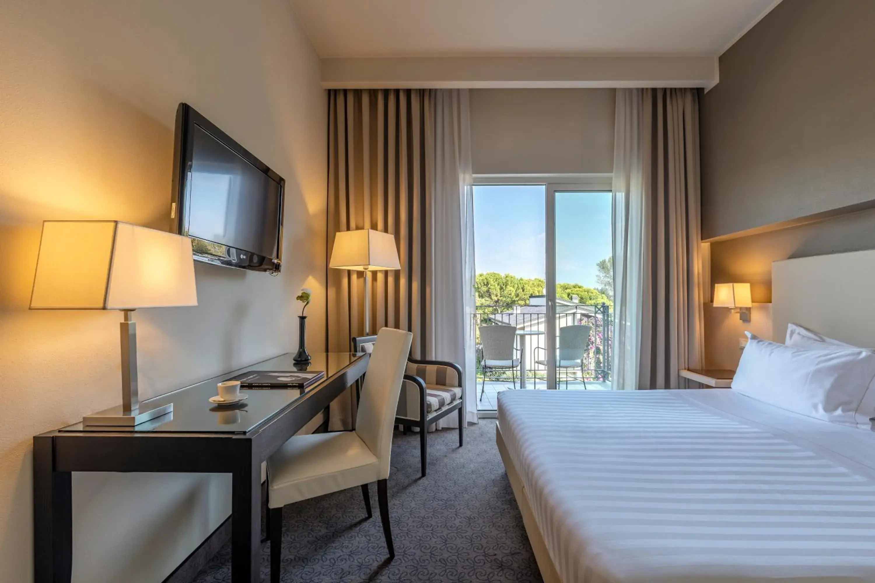 Photo of the whole room, Bed in Villa Rosa Hotel Desenzano Photo of the whole room, Bed in Villa Rosa Hotel Desenzano