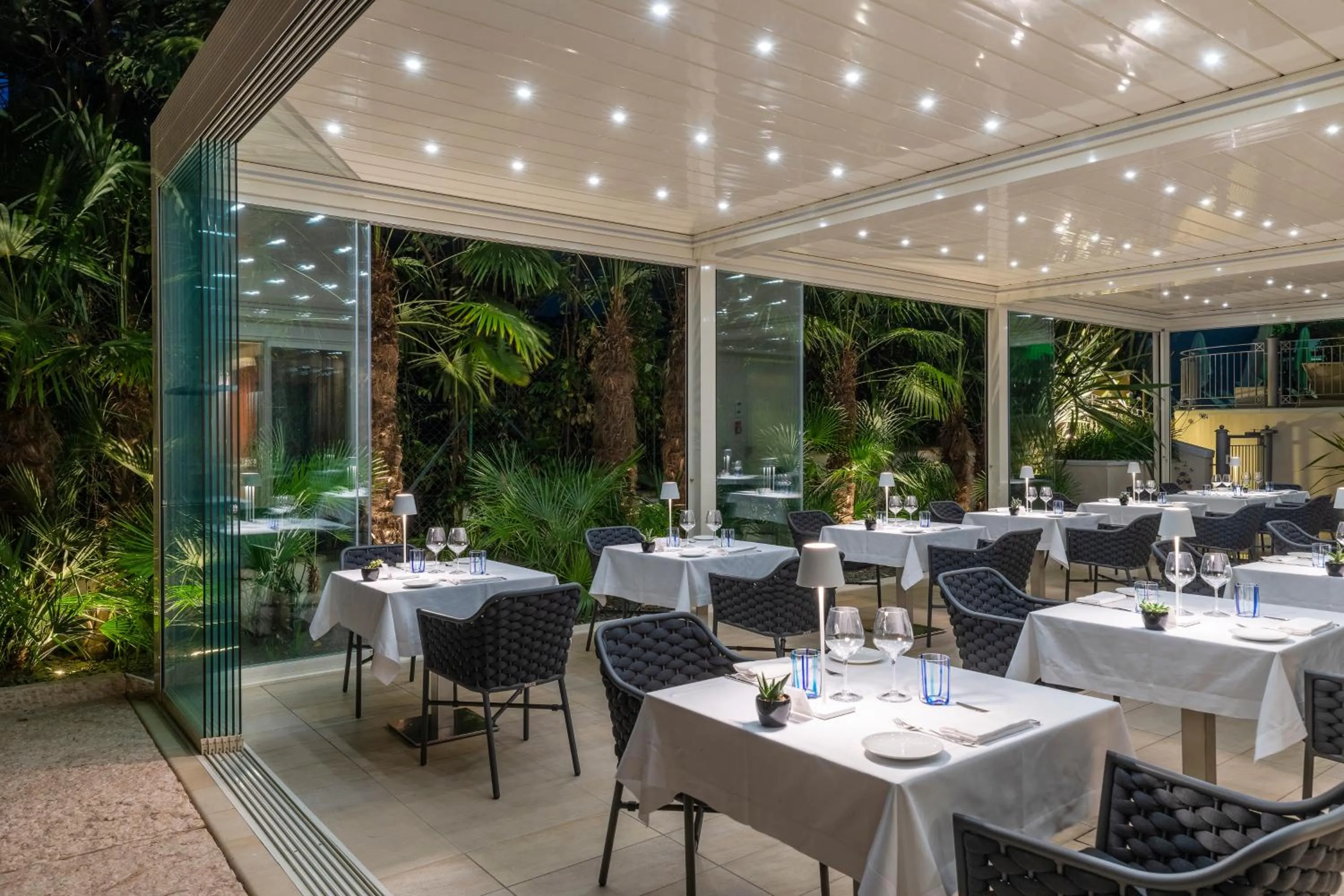 Restaurant/places to eat in Villa Rosa Hotel Desenzano