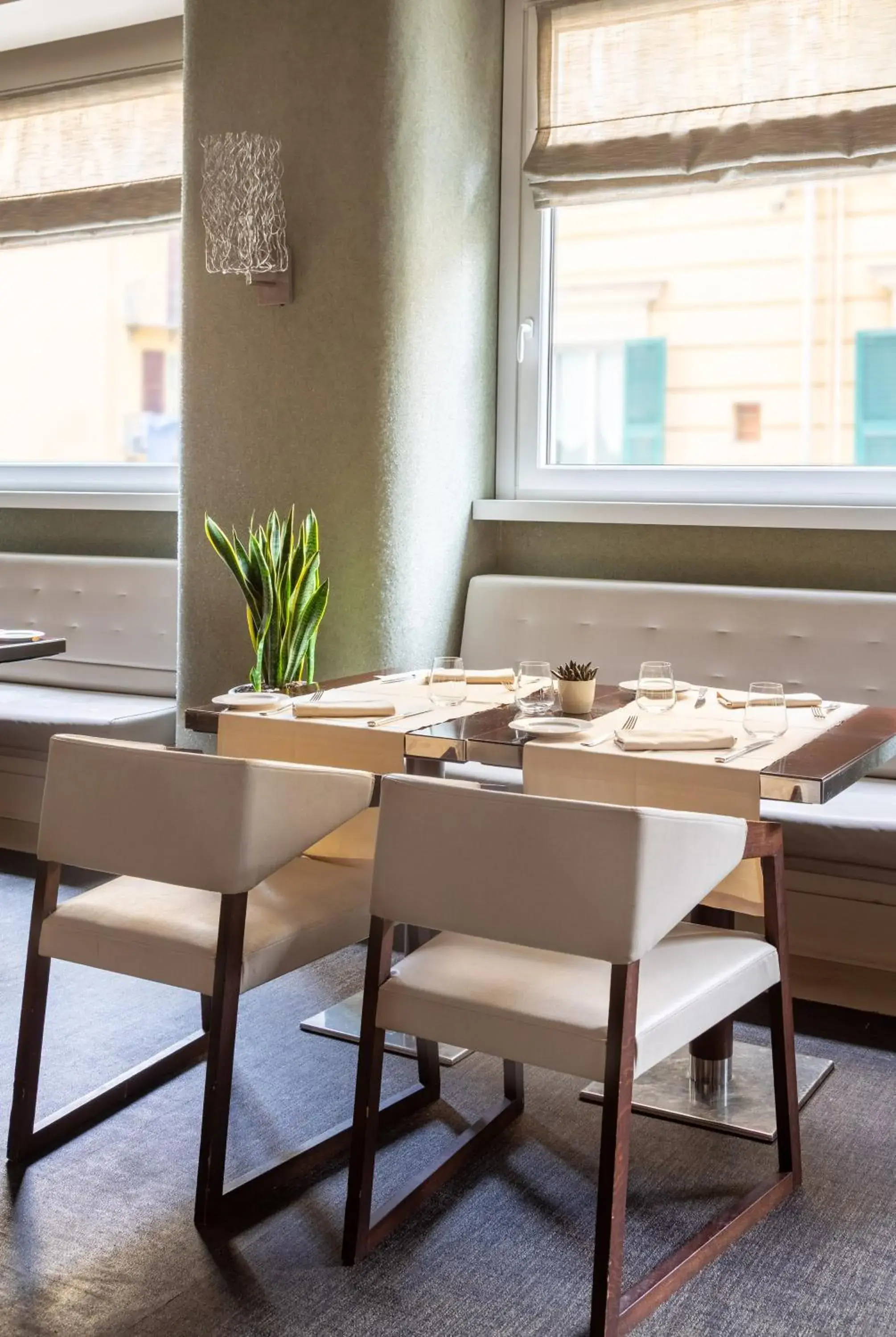 Restaurant/places to eat in Meliá Genova Restaurant/places to eat in Meliá Genova