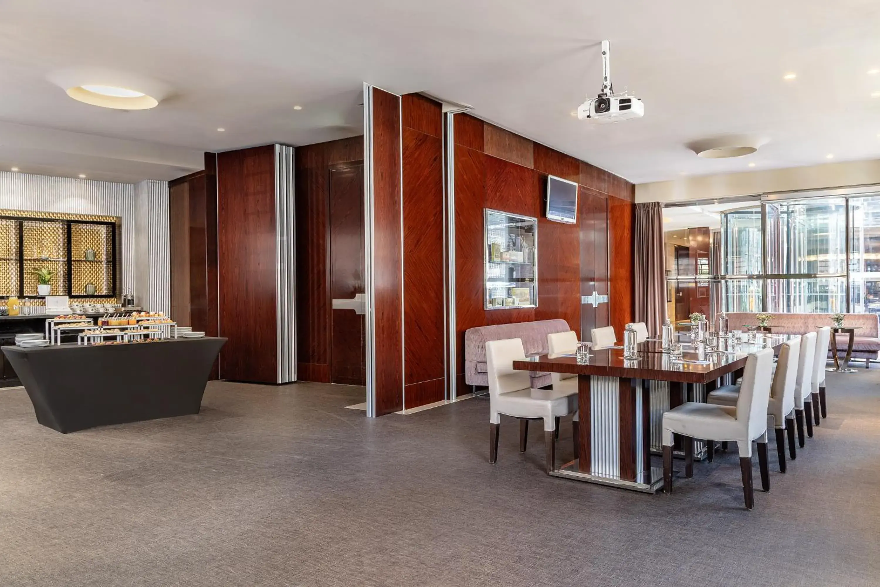 Restaurant/places to eat in Meliá Genova Restaurant/places to eat in Meliá Genova