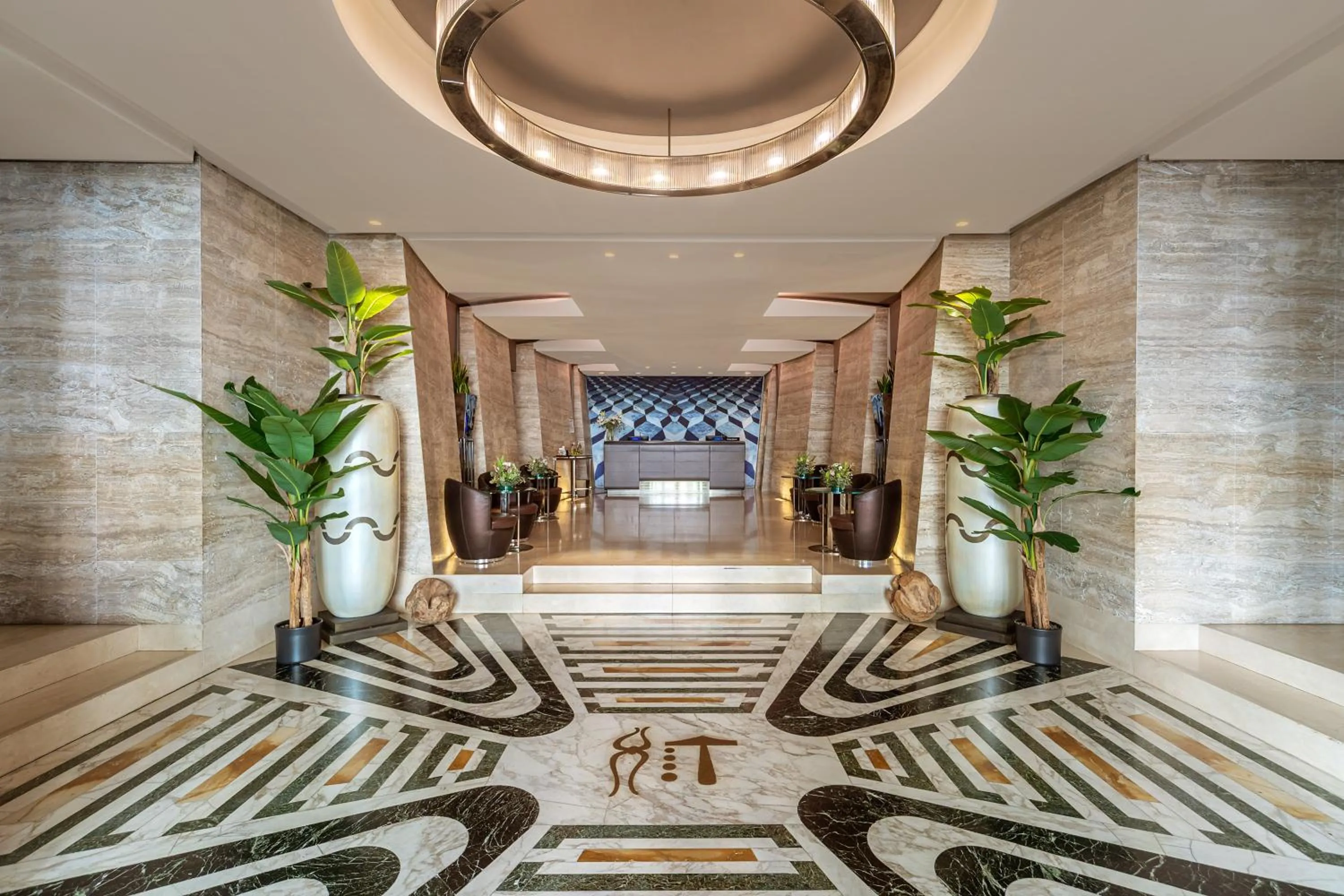 Lobby or reception in Meliá Genova