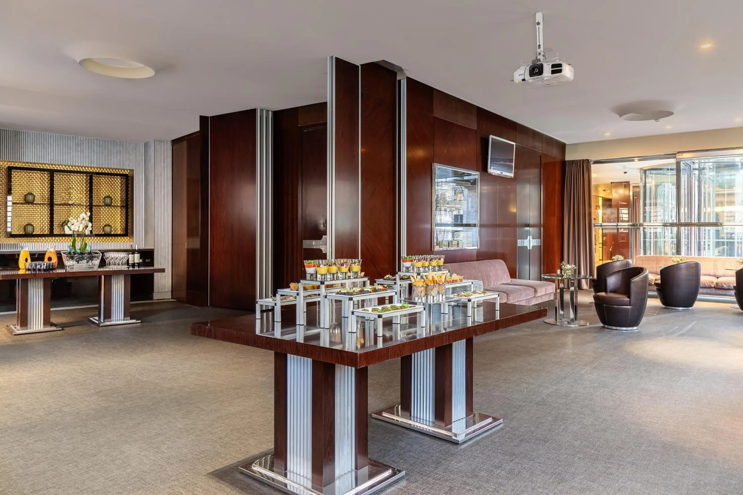 Restaurant/places to eat in Meliá Genova Restaurant/places to eat in Meliá Genova