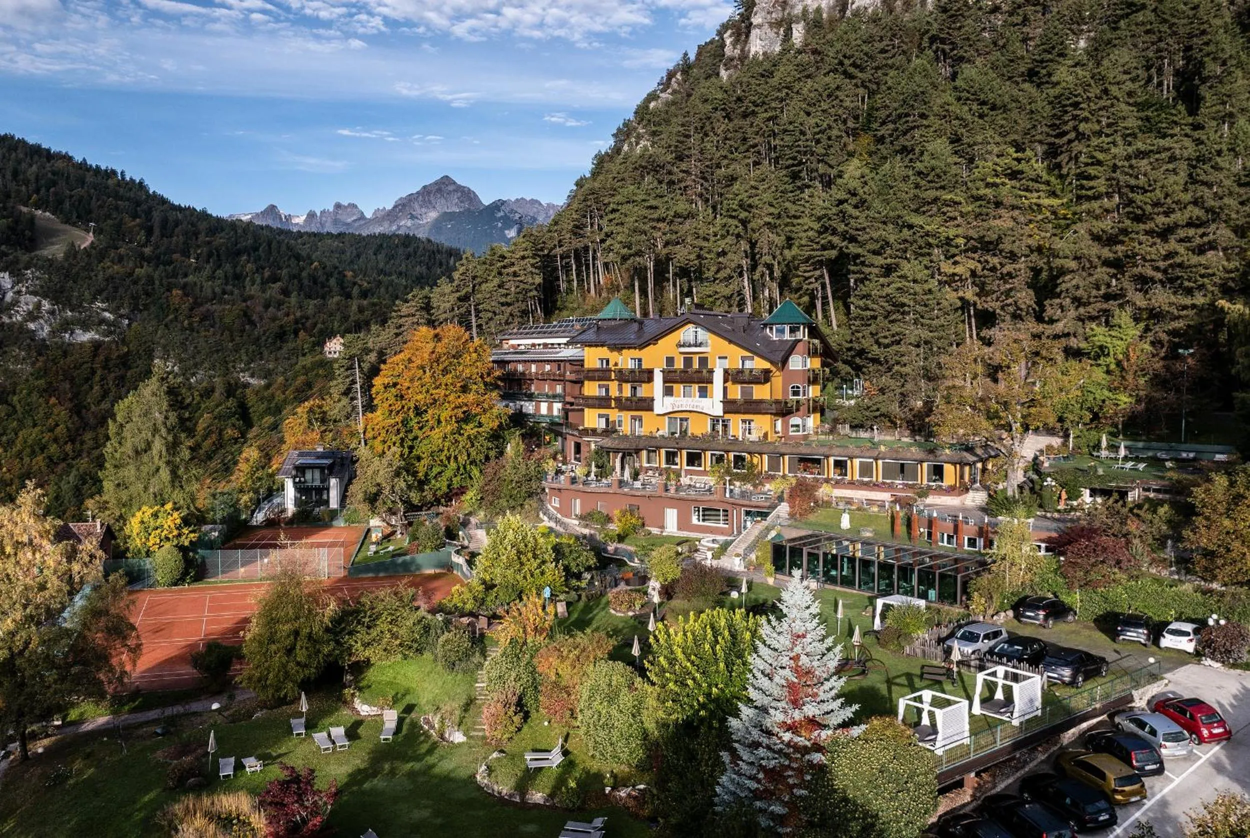 Property building in Alp Wellness Sport Hotel Panorama