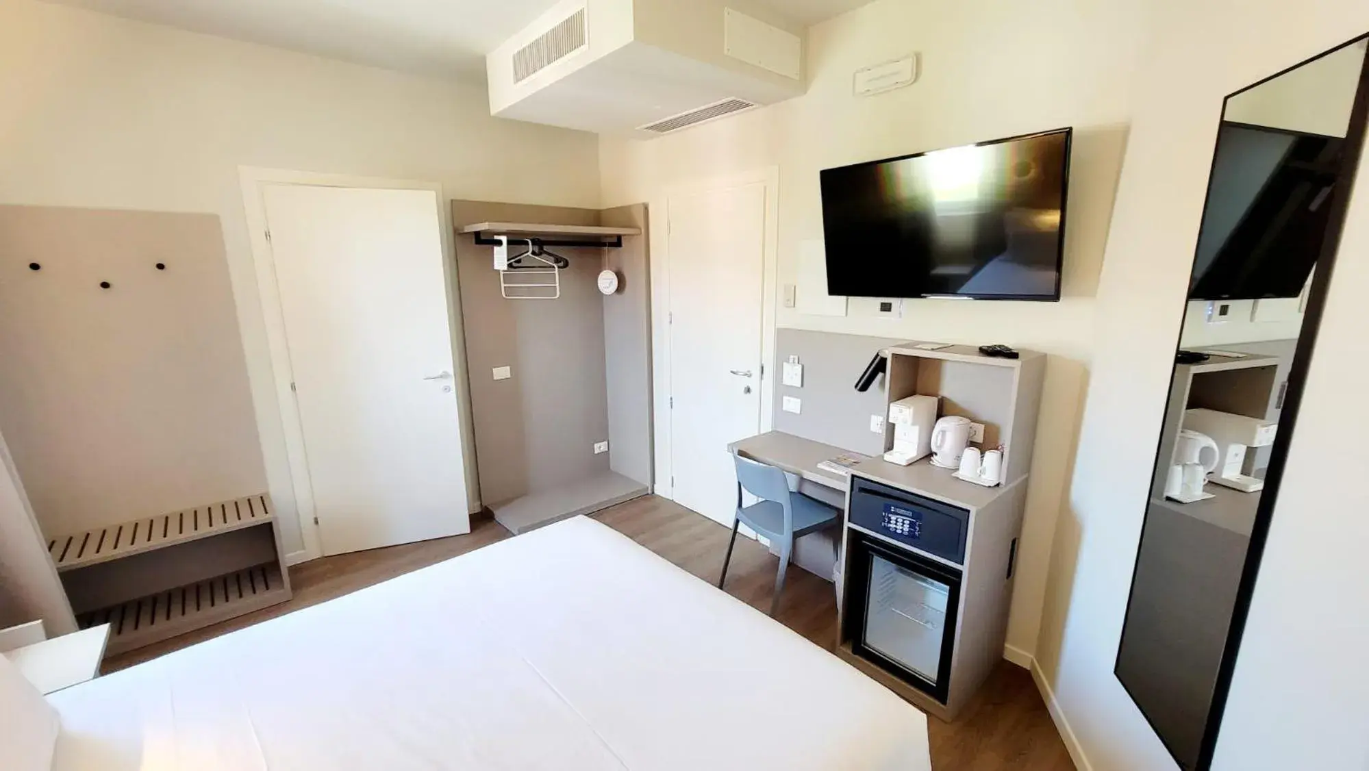 Double or Twin Room Standard - single occupancy in Hotel Aurora Duino Double or Twin Room Standard - single occupancy in Hotel Aurora Duino