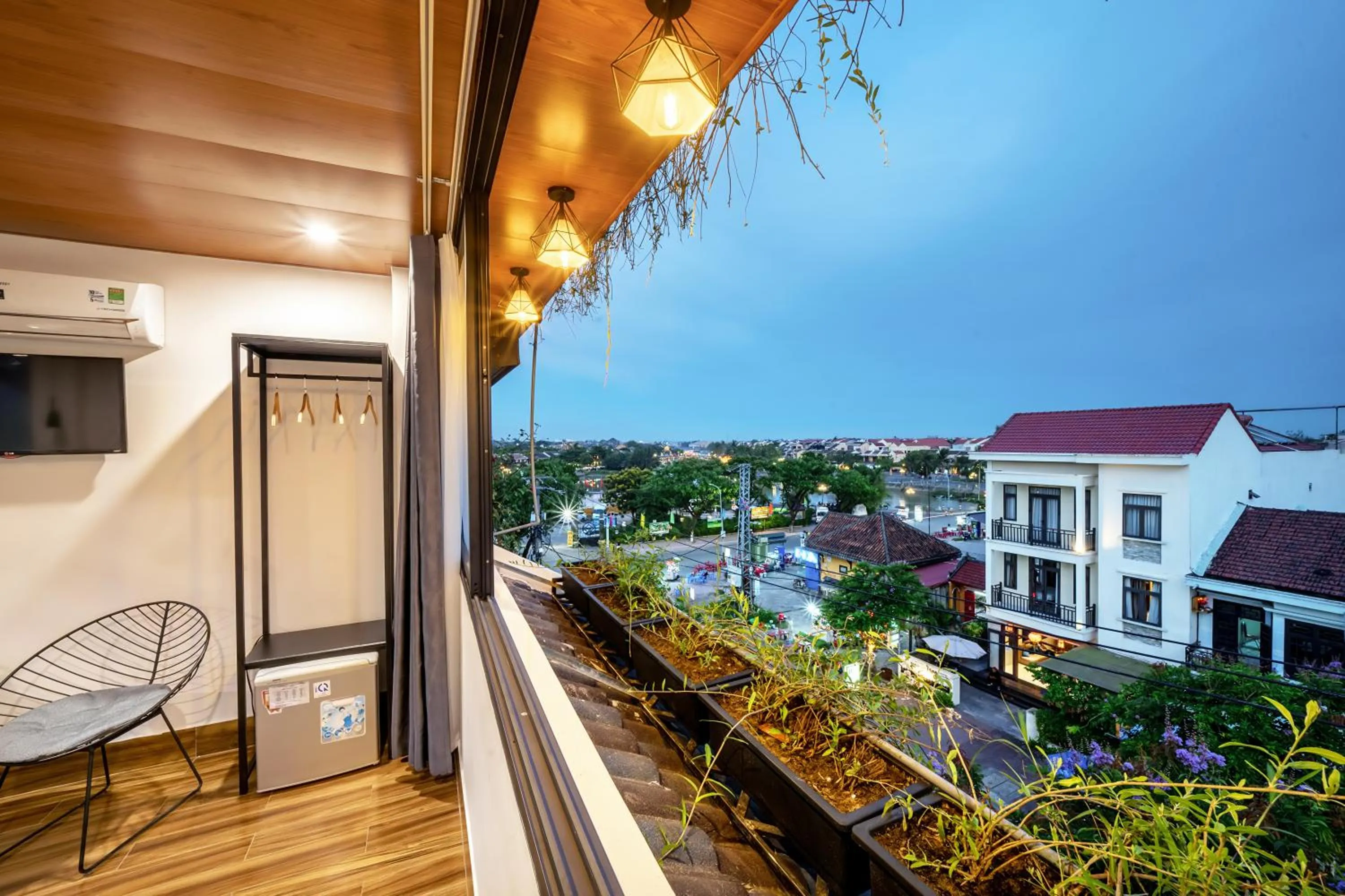 City view in 1 Stop Dory Hotel