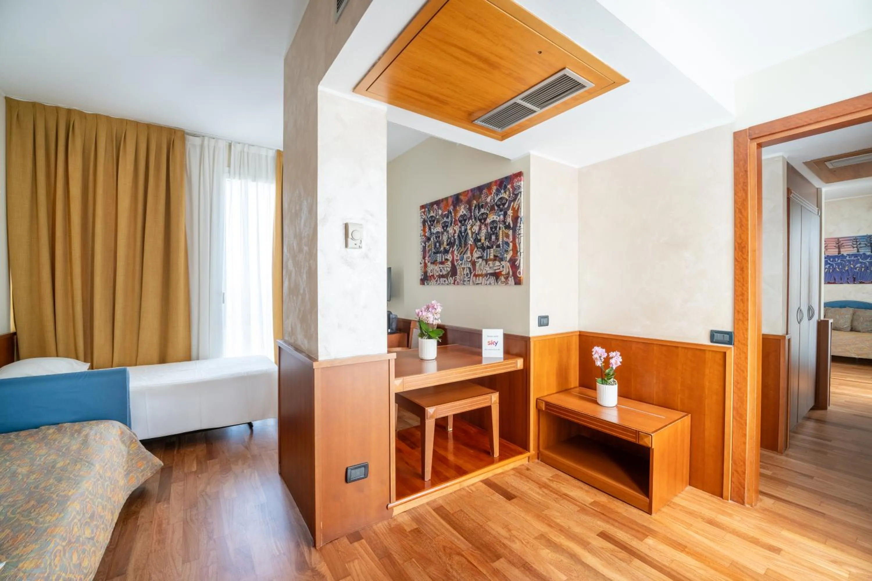 Bed in Hotel Raffaello