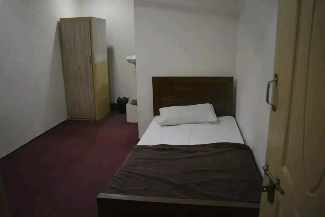 Bed in Highlander inn Skardu