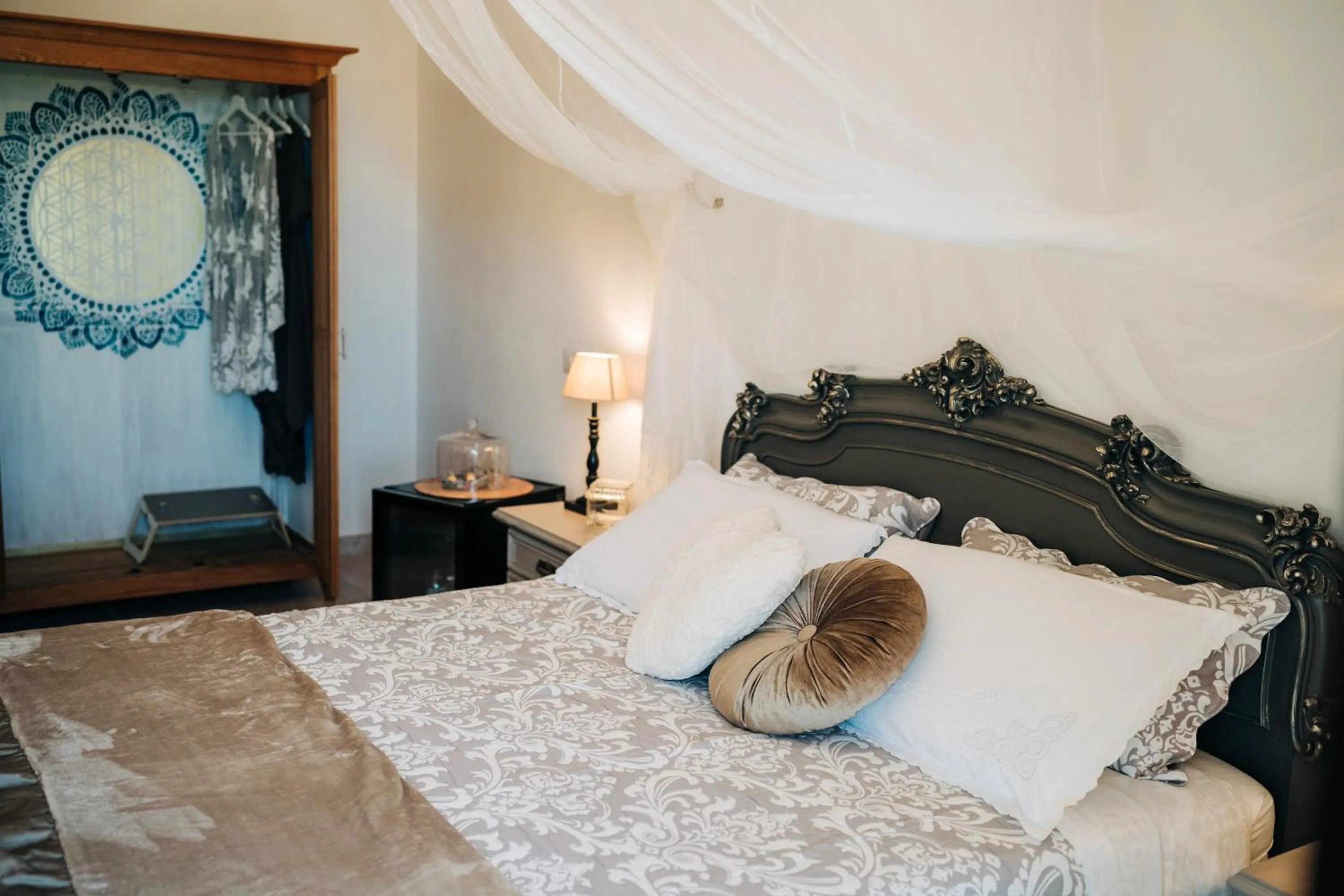 Bedroom, Bed in Juniper Bay