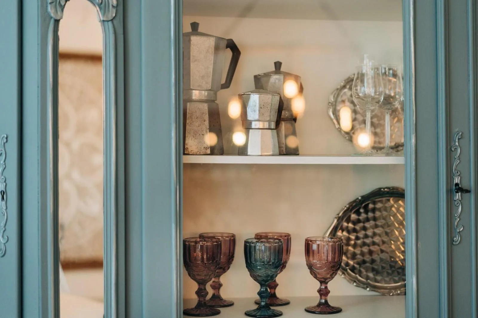Living room in Juniper Bay