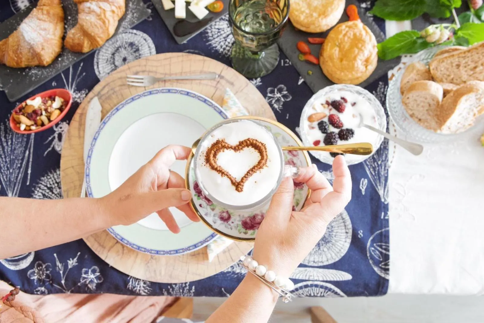 Breakfast in Juniper Bay