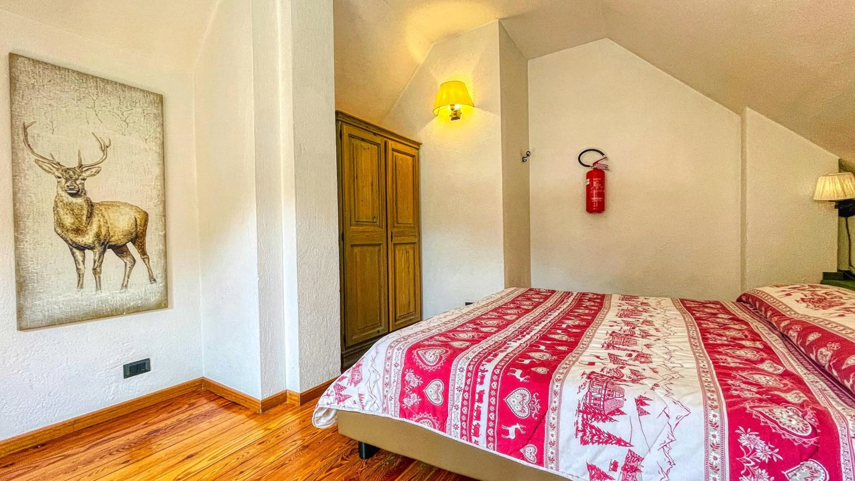 Bed in Residence Villa Frejus