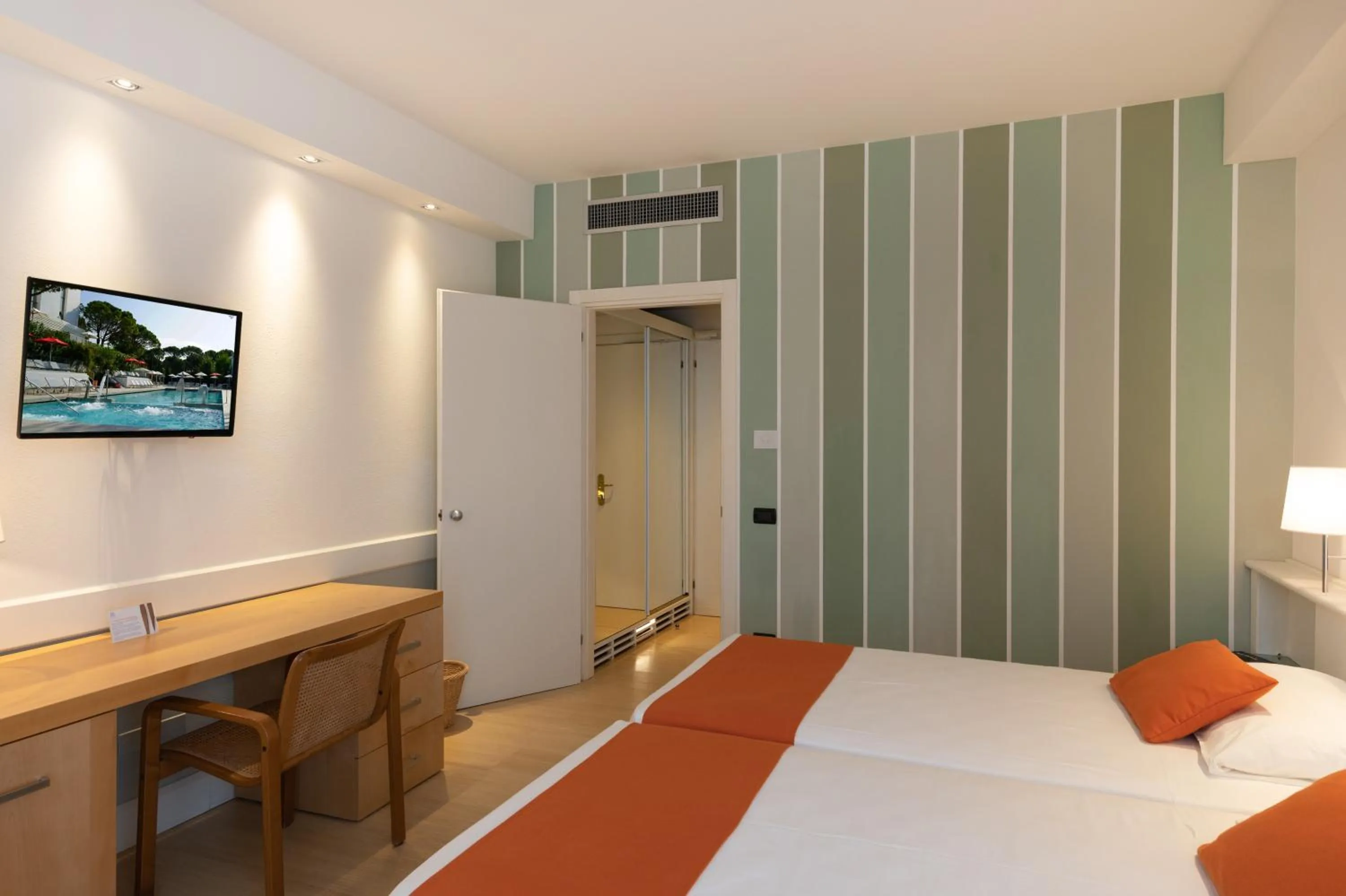 Photo of the whole room, Bed in Art&Park Hotel Union Lido