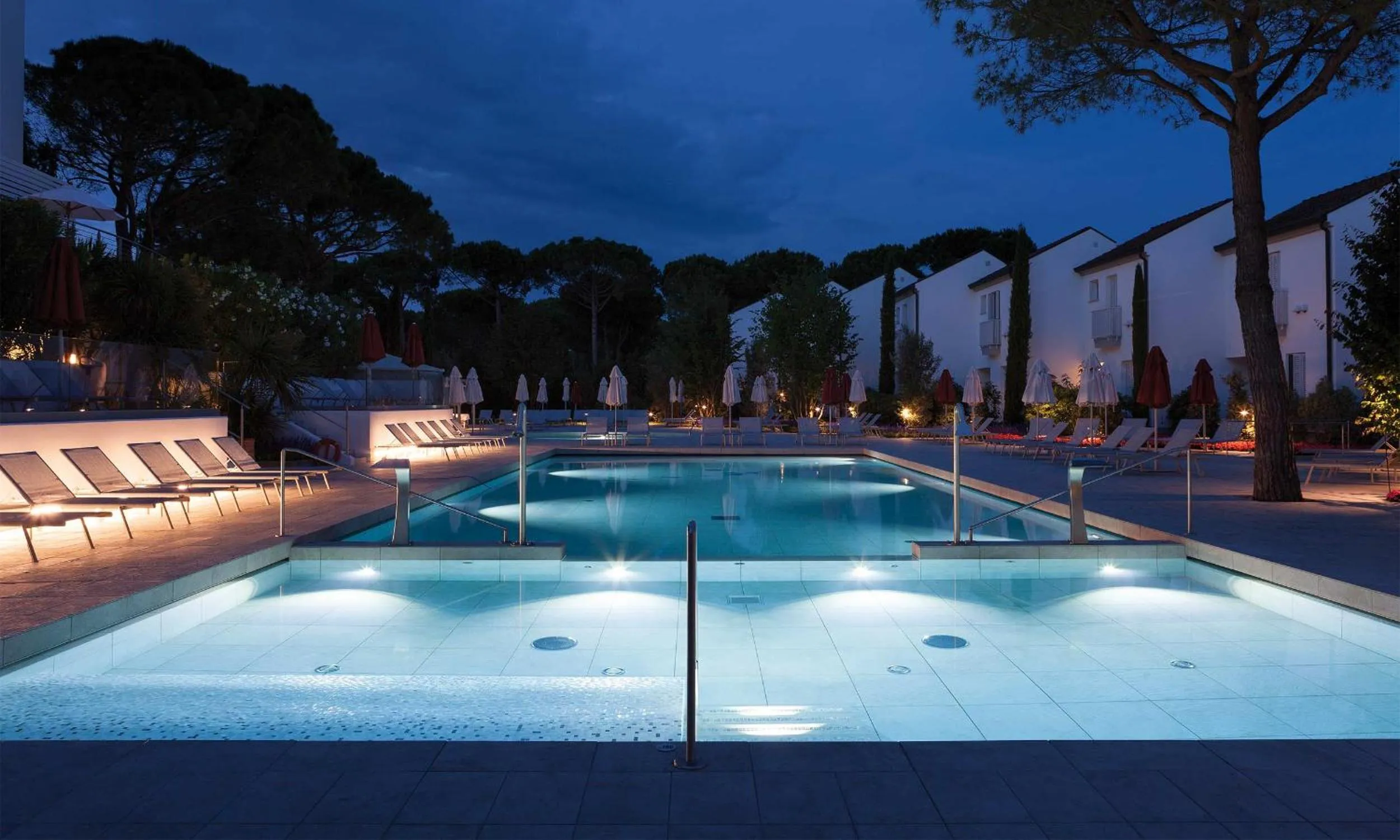 Swimming pool in Art&Park Hotel Union Lido