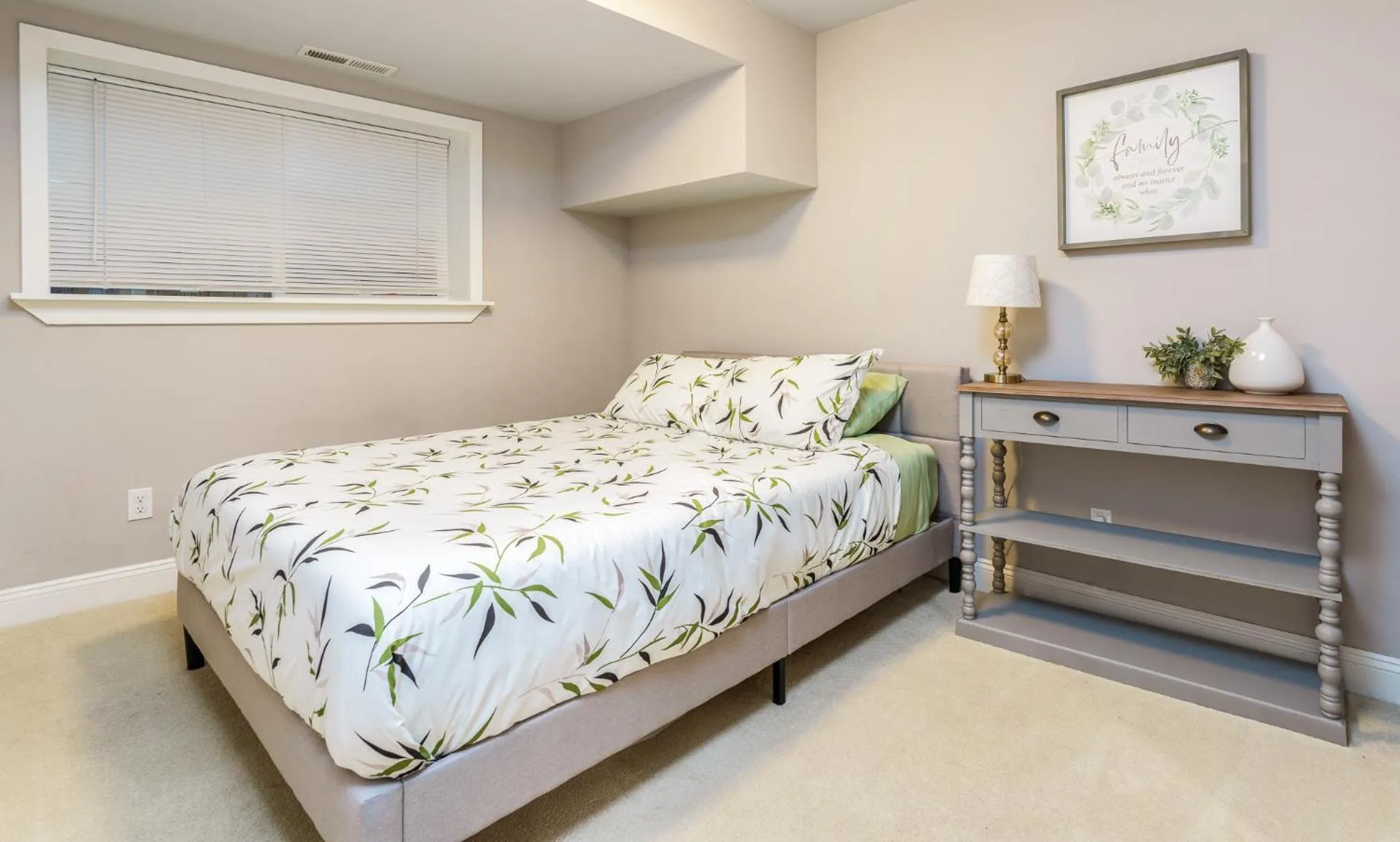 Bed in Upgraded Home with 5 BR 4 Bath 4 FREE gated parking space, Family,EV,RV friendly