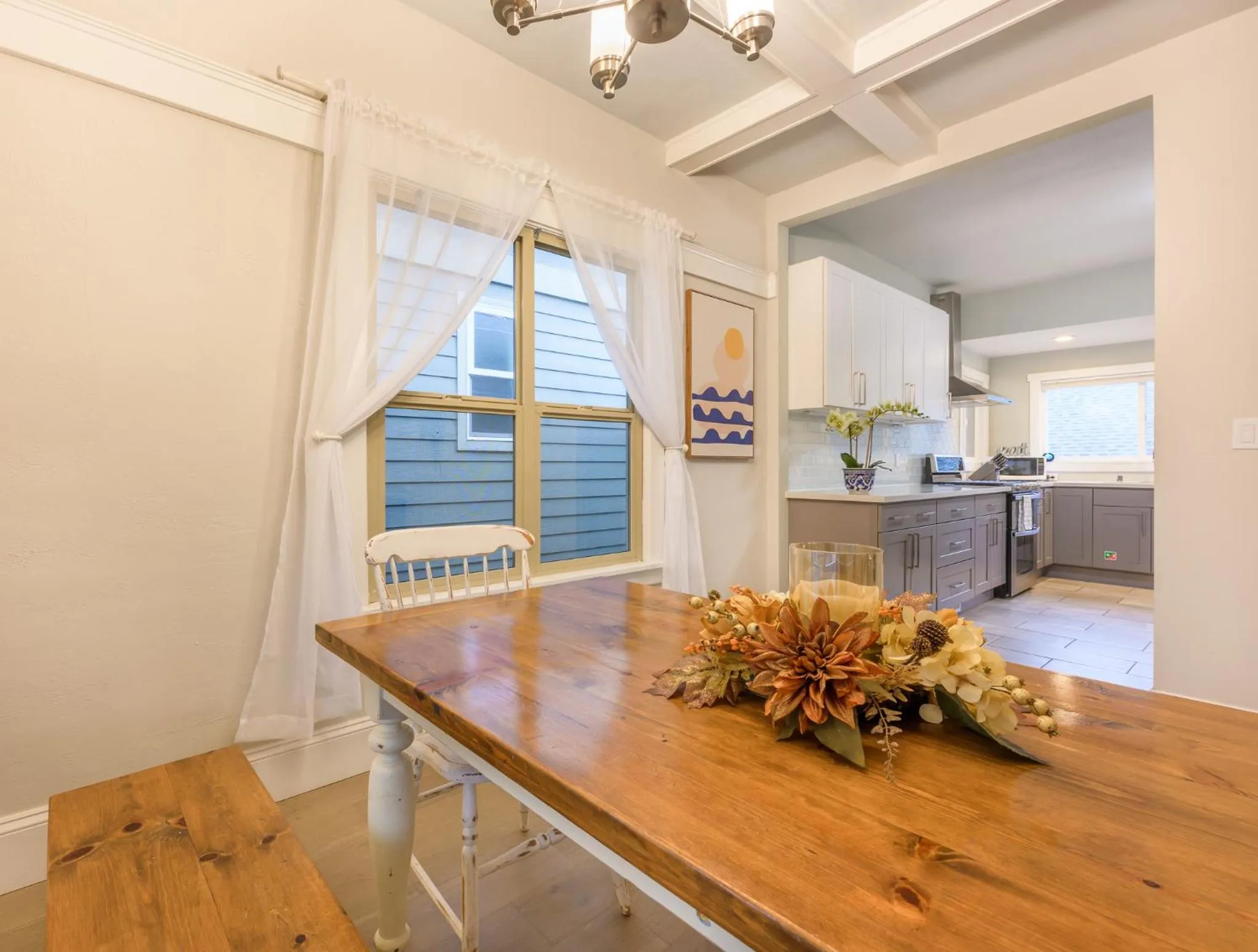 Kitchen or kitchenette in Upgraded Home with 5 BR 4 Bath 4 FREE gated parking space, Family,EV,RV friendly