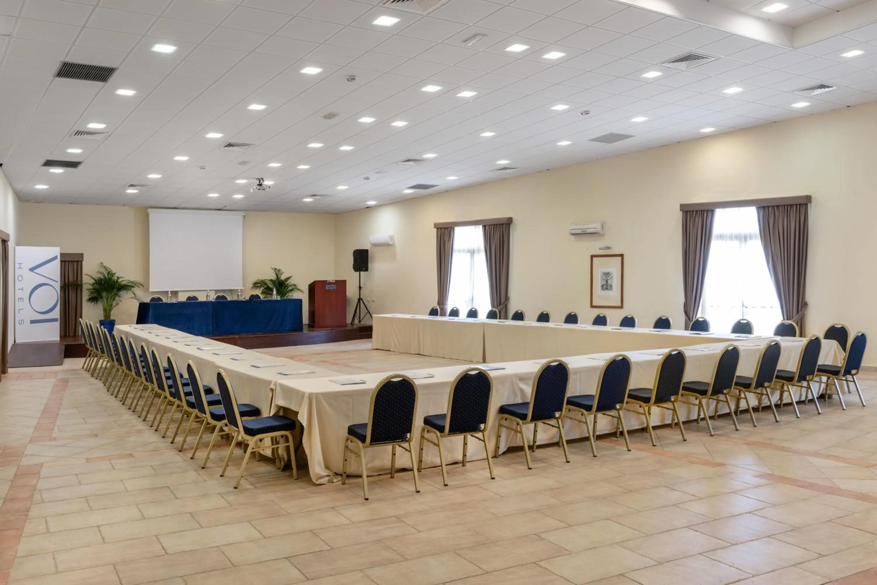 Meeting/conference room in VOI Arenella Resort