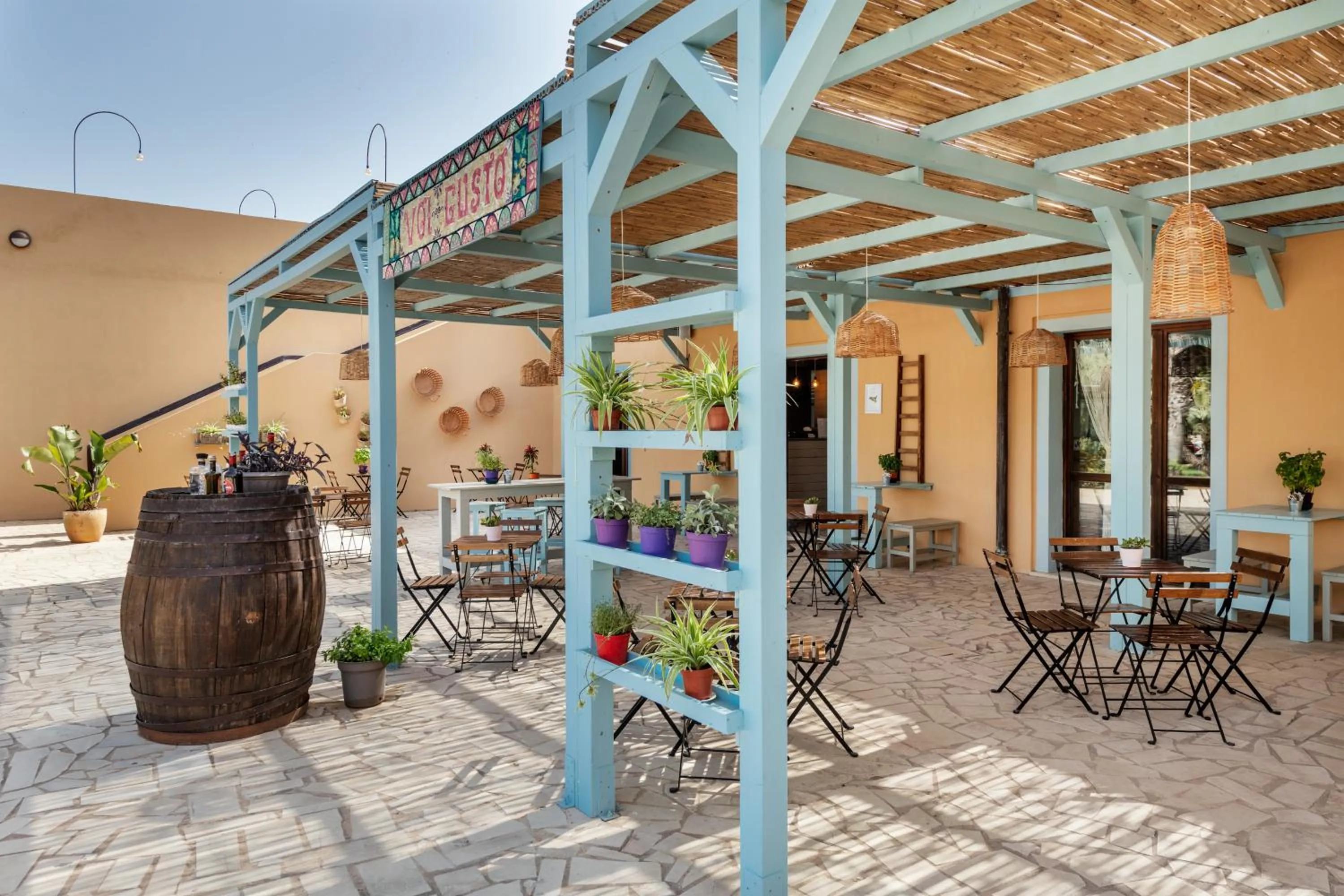 Restaurant/places to eat in VOI Arenella Resort